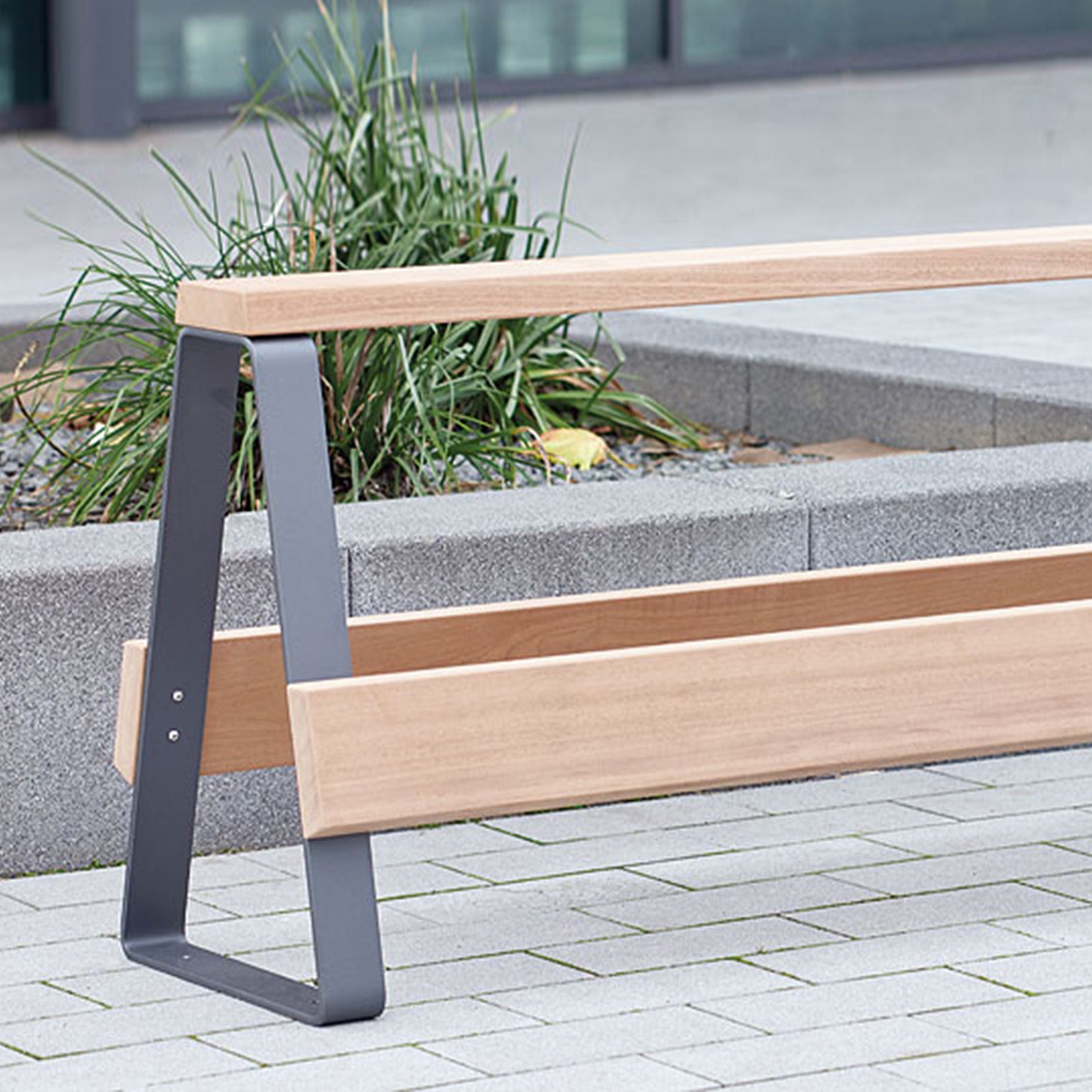 Campus levis railing seat