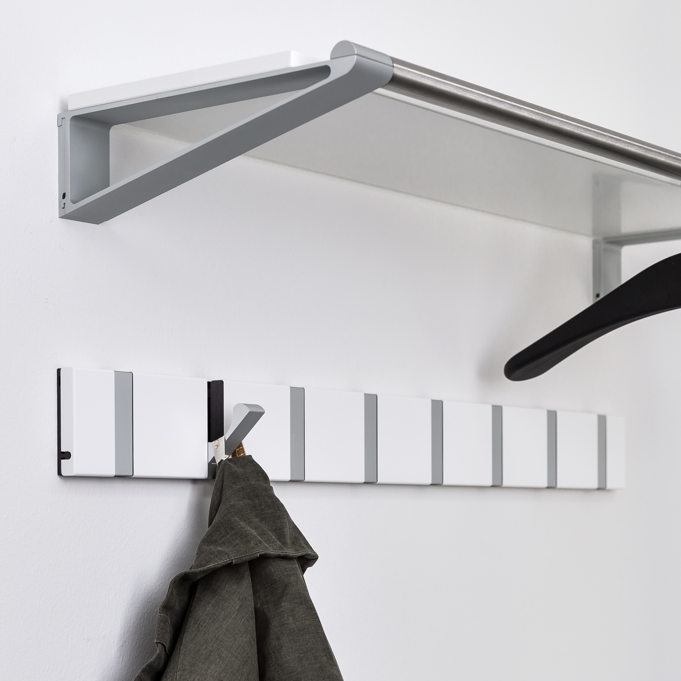 Display product KNAX horizontal from manufacturer LoCa