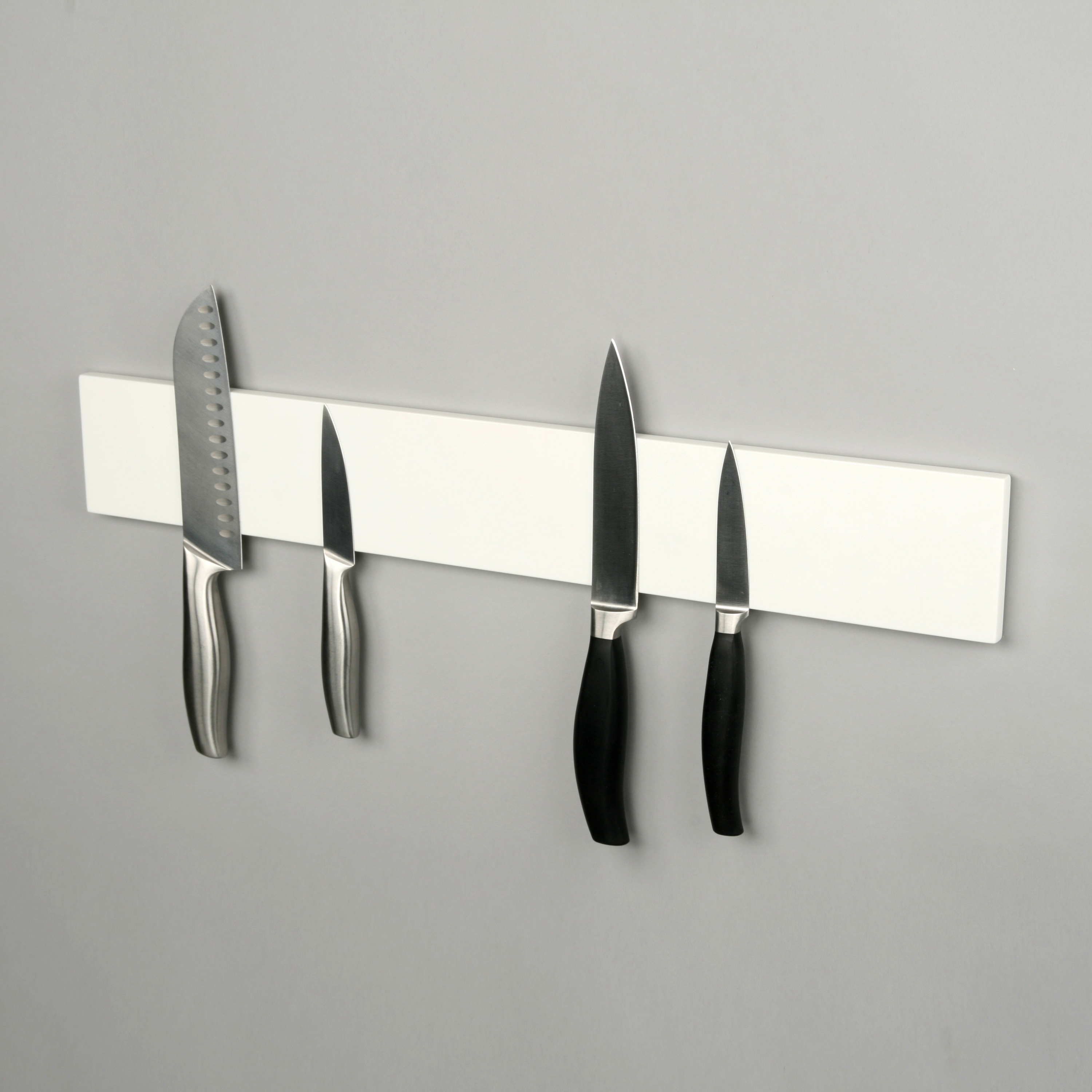 Display product STRAIGHTS knife magnet from manufacturer LoCa