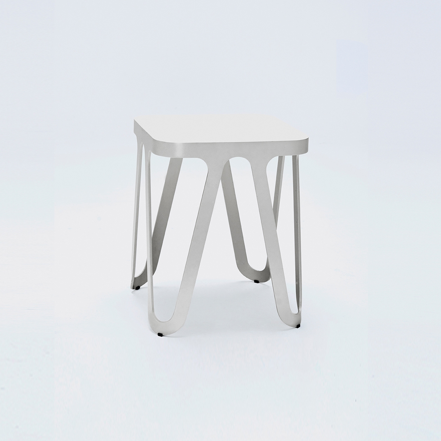 Loop Stool - Seidengrau