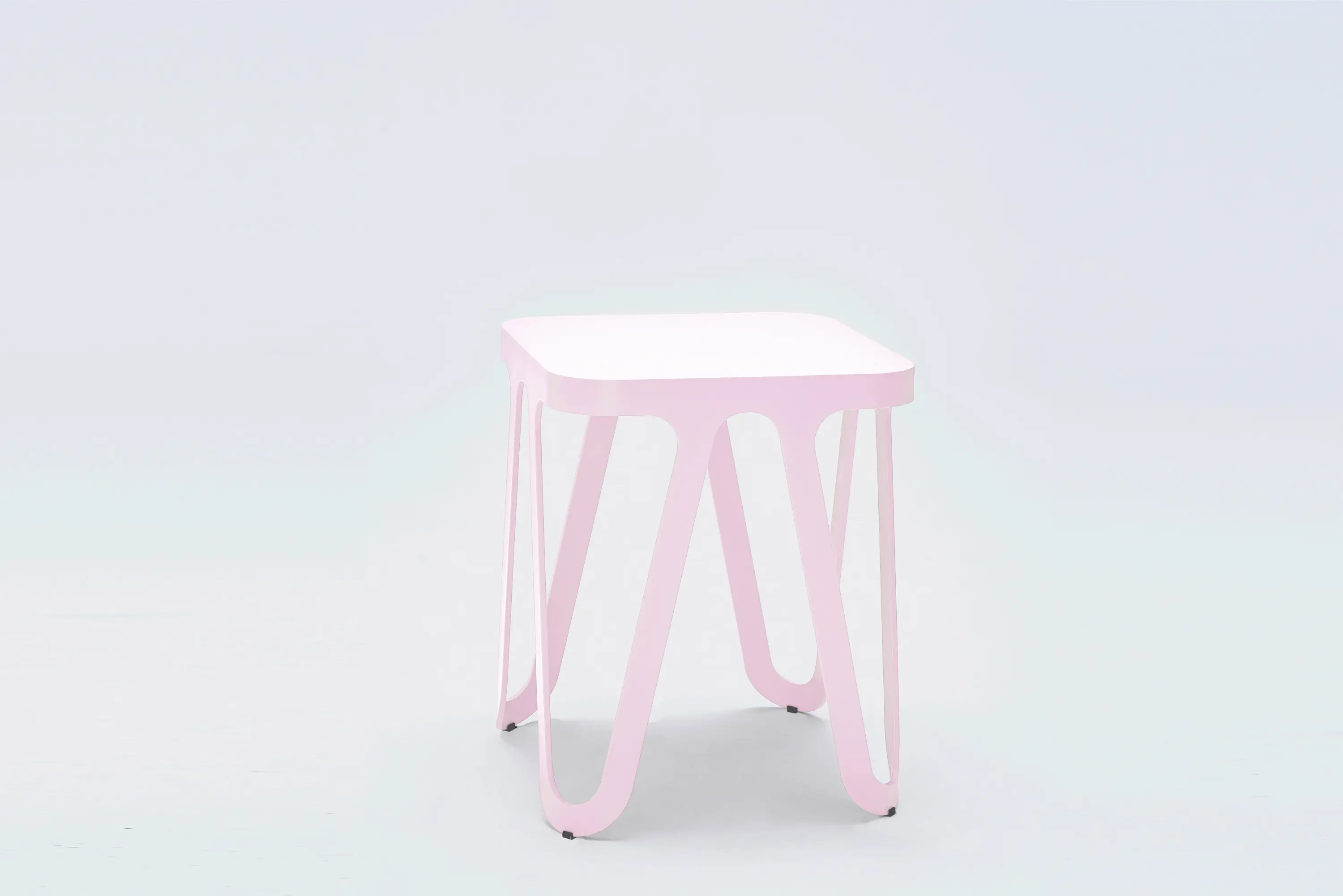 NEO/CRAFT - Loop Stool - rosé