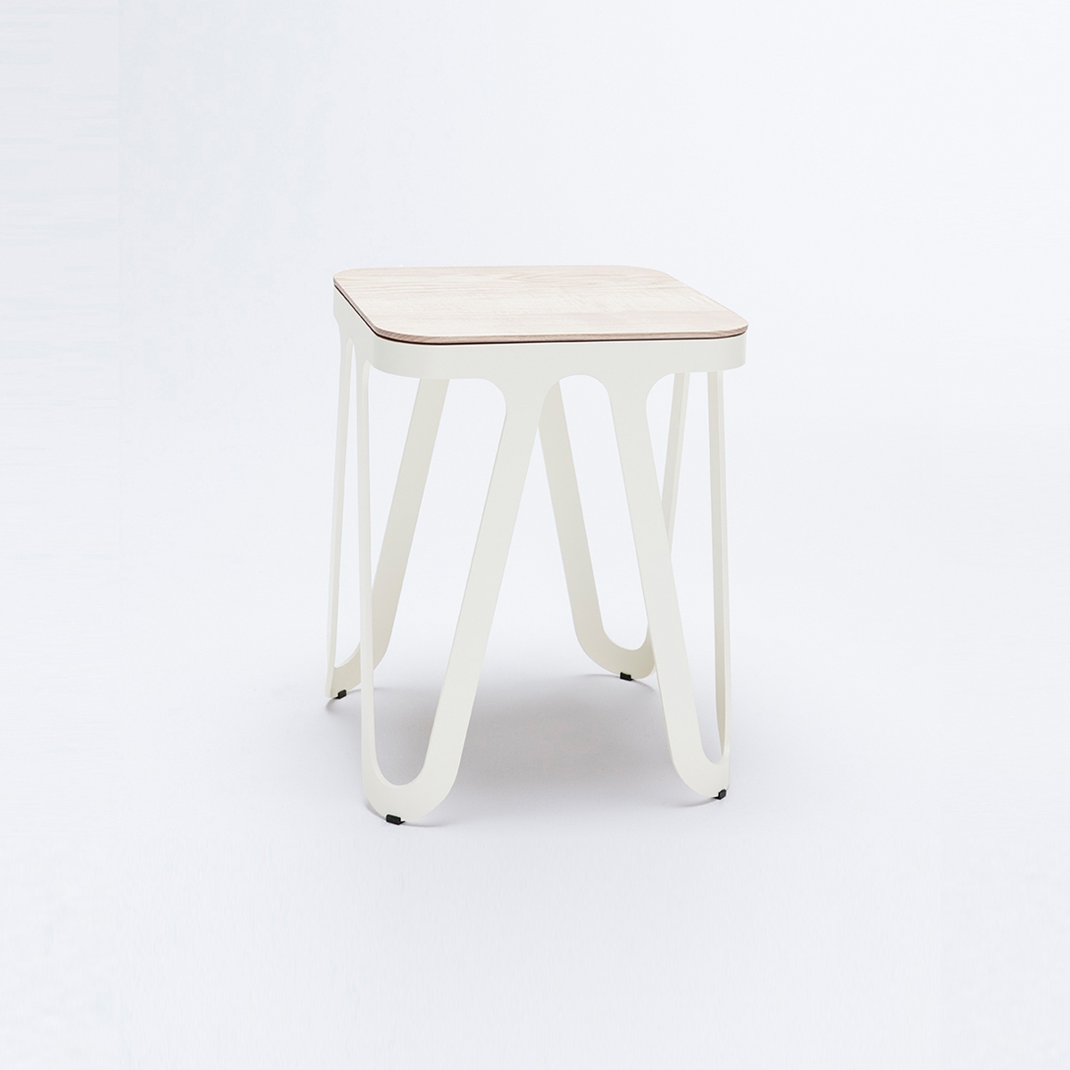 Loop Stool Wood - cremeweiß/ Esche weiß