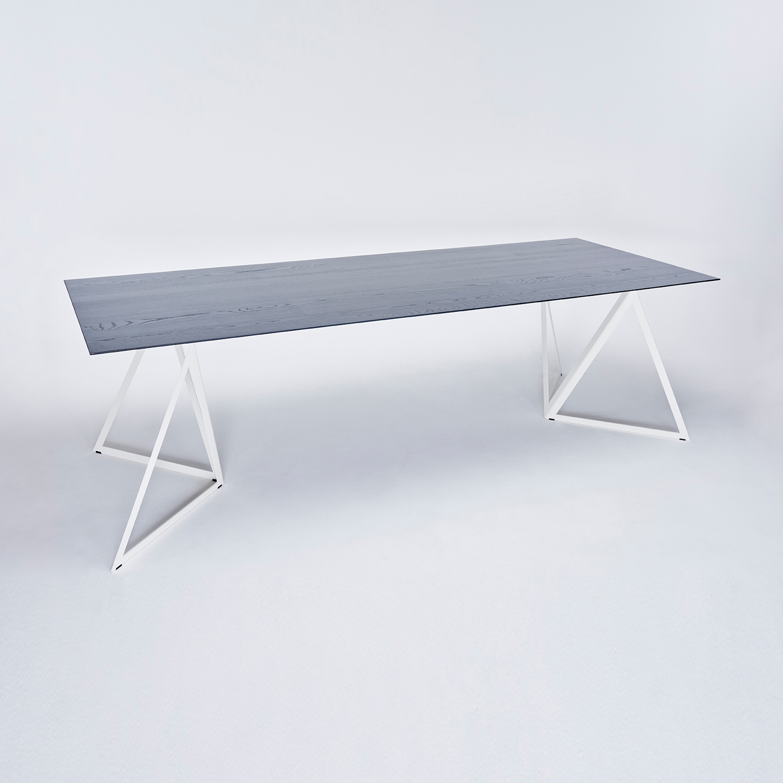 Produkt Steel Stand Table - cremeweiß/ esche schwarz des Herstellers NEO/CRAFT anzeigen