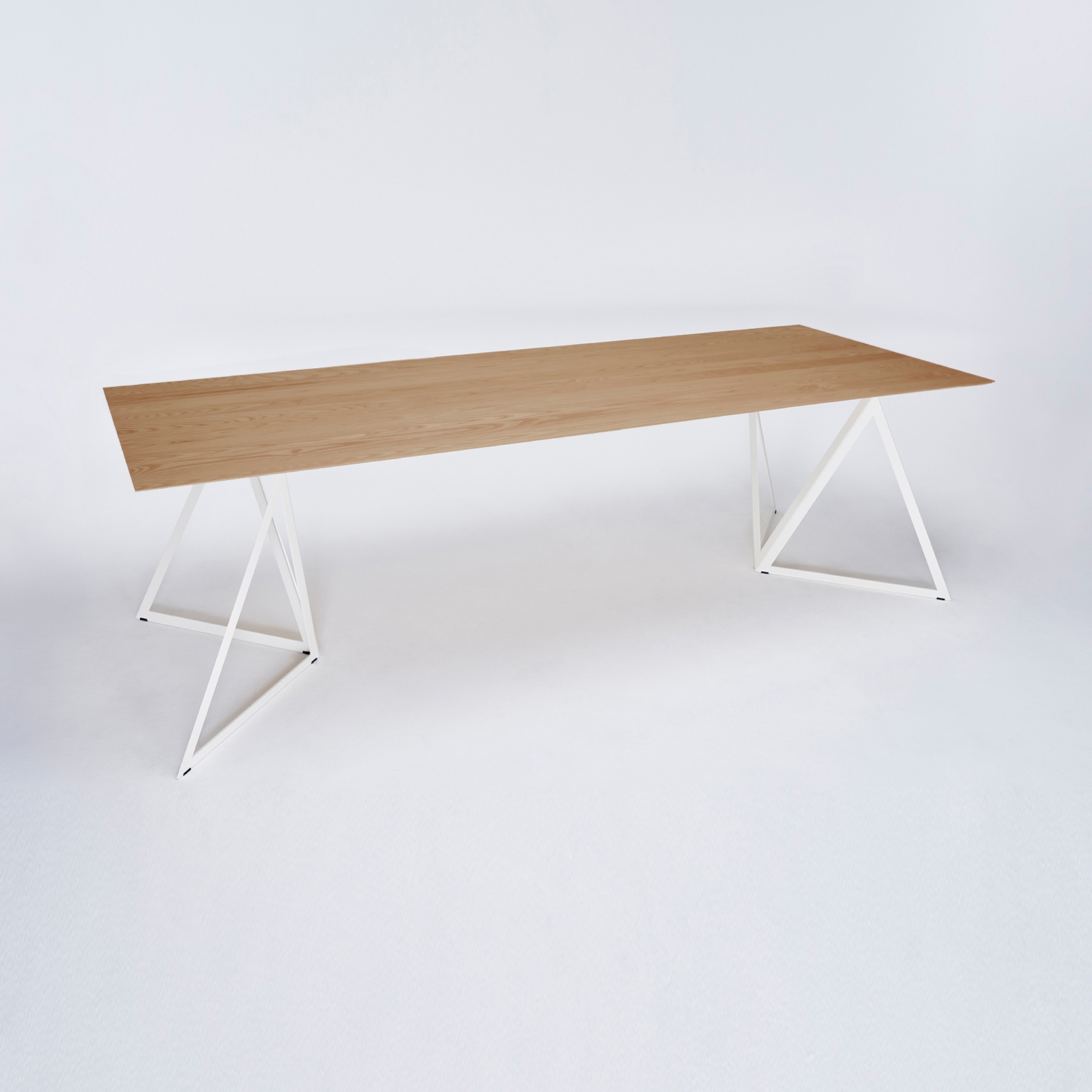 Produkt Steel Stand Table - cremeweiß/ walnuss des Herstellers NEO/CRAFT anzeigen