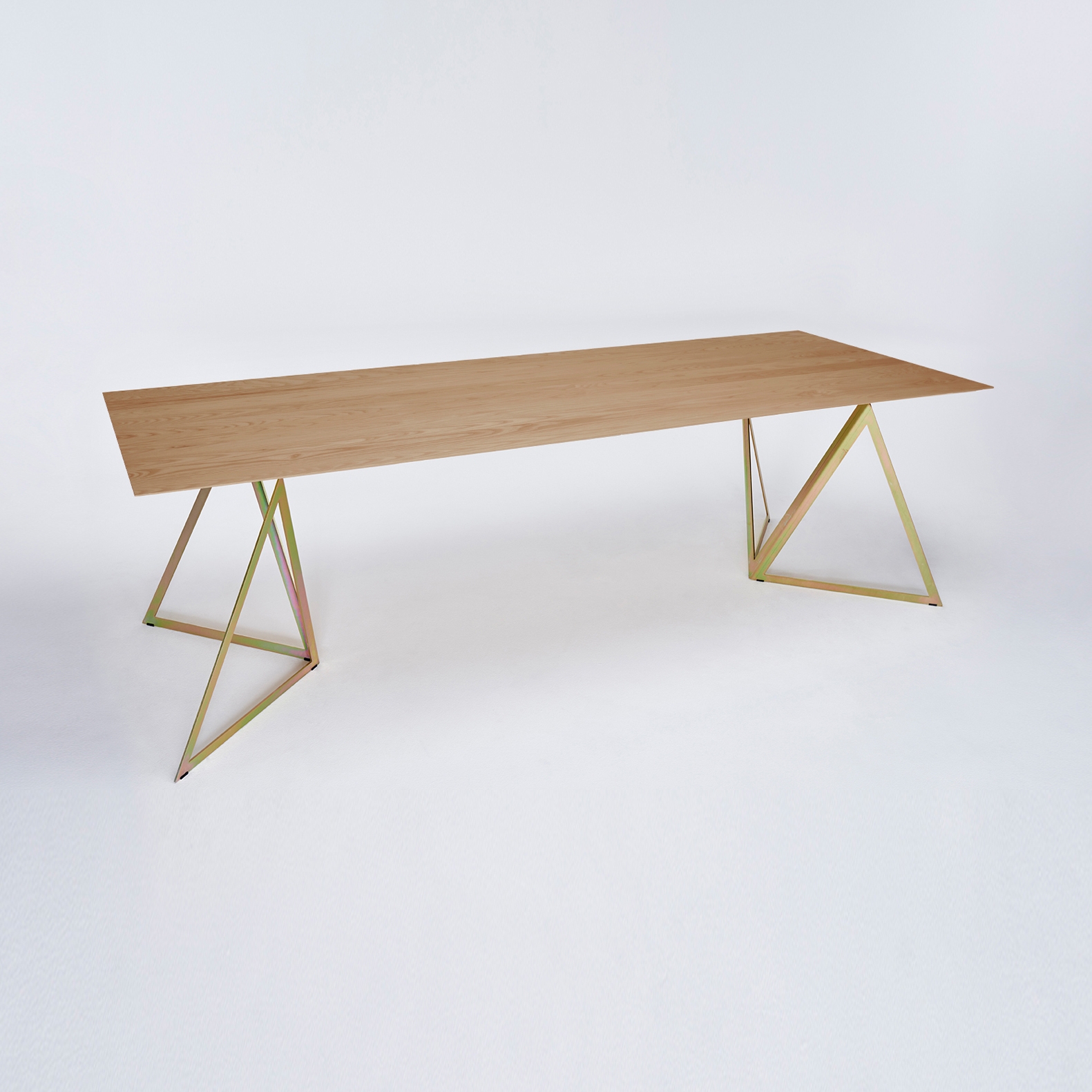 Steel Stand Table - gold galvanisiert/ eiche