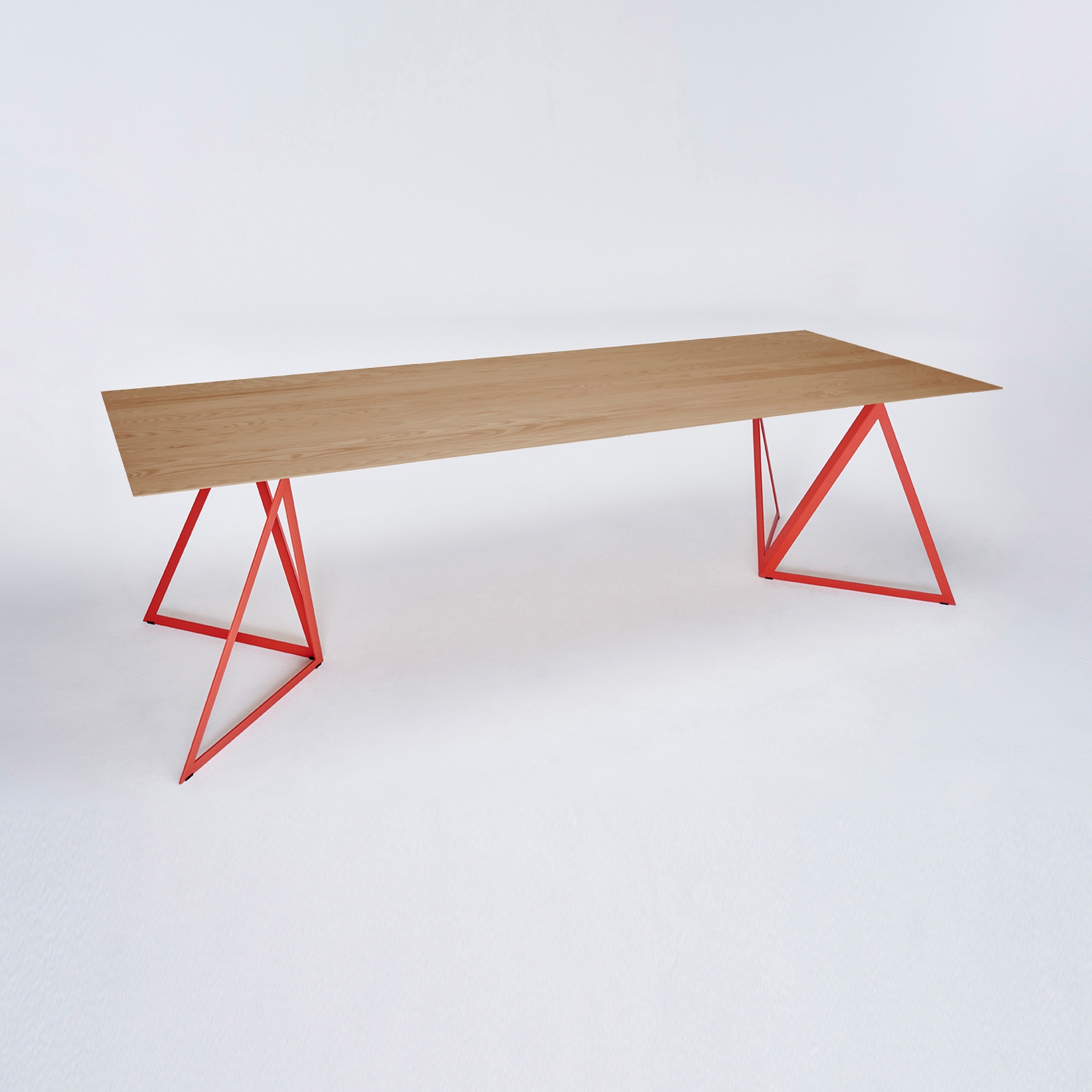 Produkt Steel Stand Table - korallenrot/ eiche des Herstellers NEO/CRAFT anzeigen