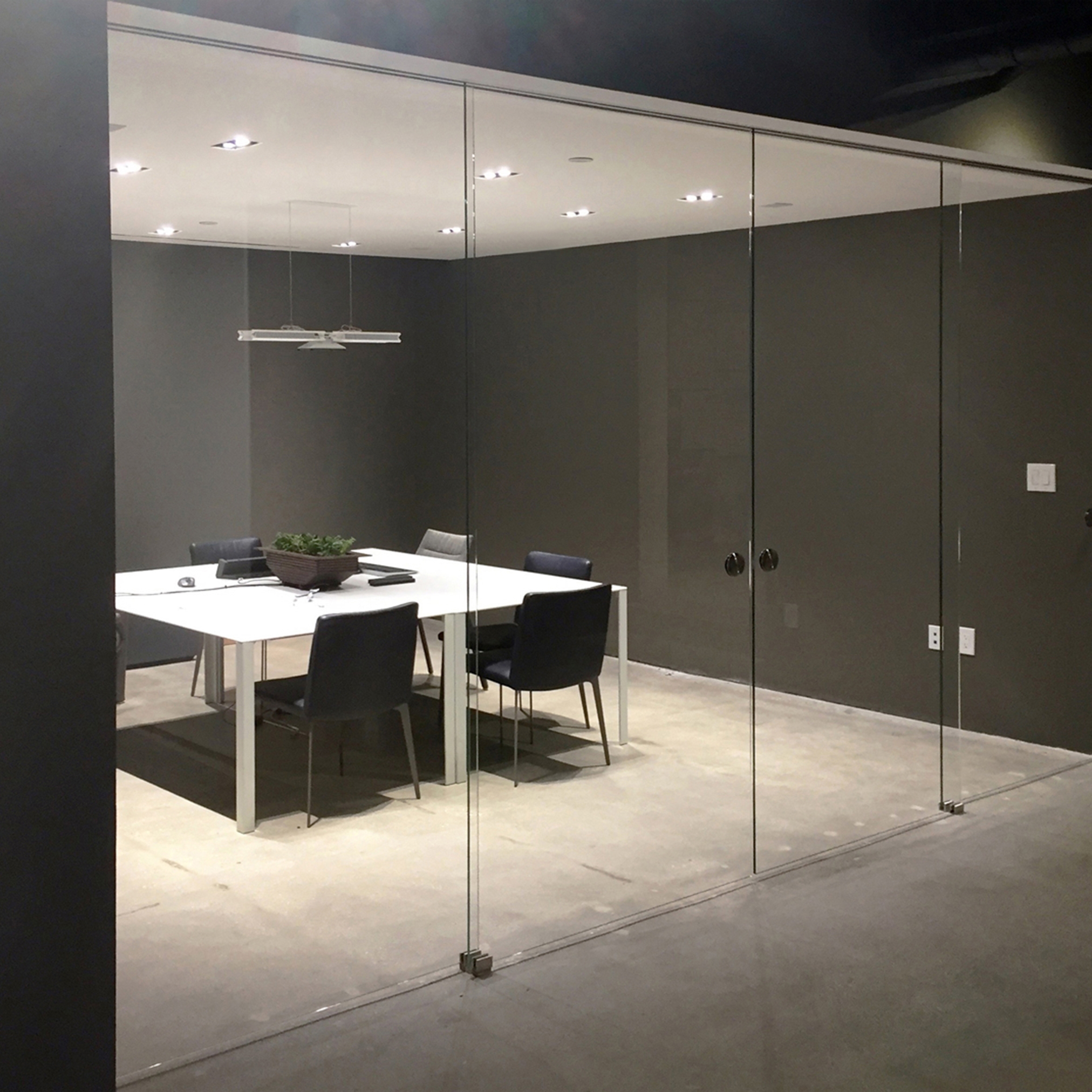 Display product Gamma Evo solution | Trasparent from manufacturer Casali