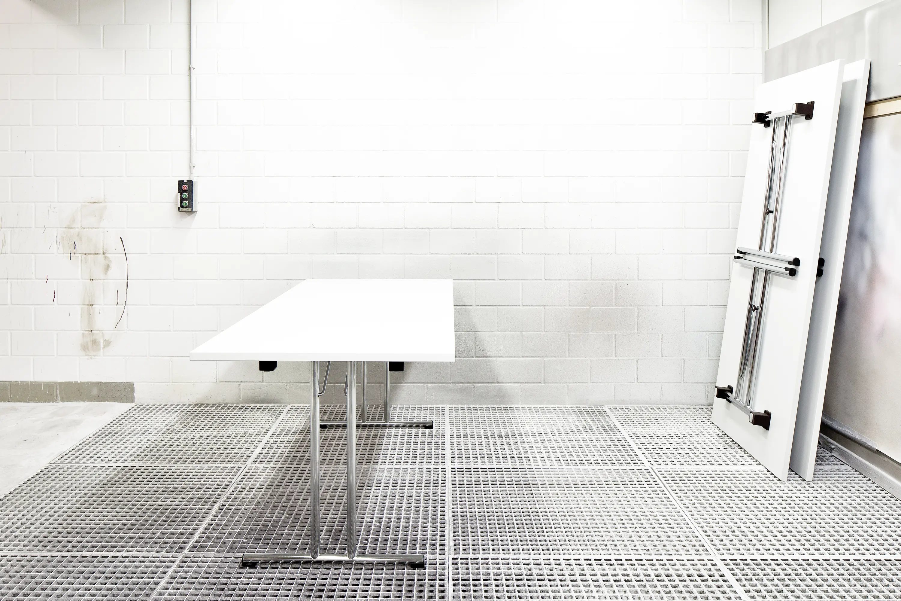 strasserthun. - Duro II | folding table