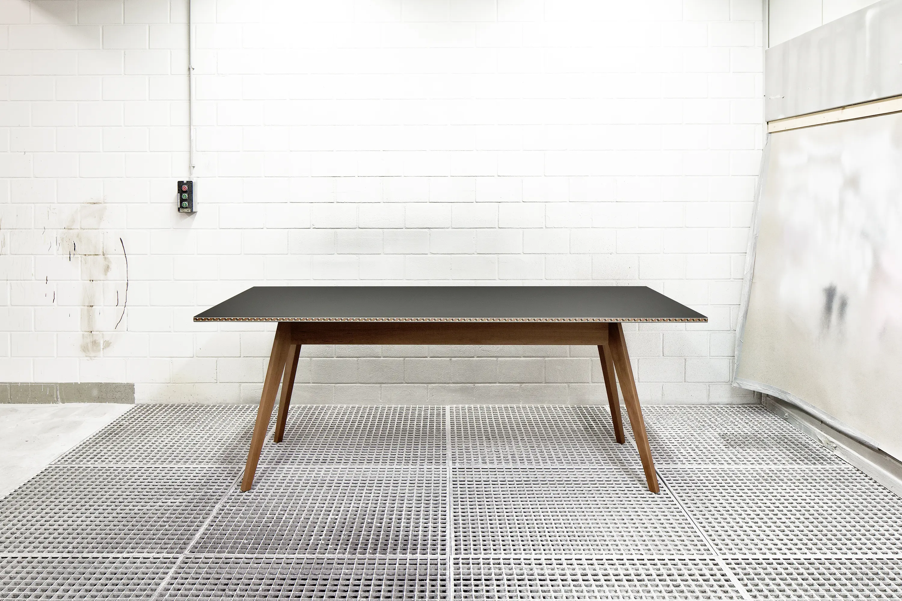strasserthun. - Intarsio Gian & Piero | side table