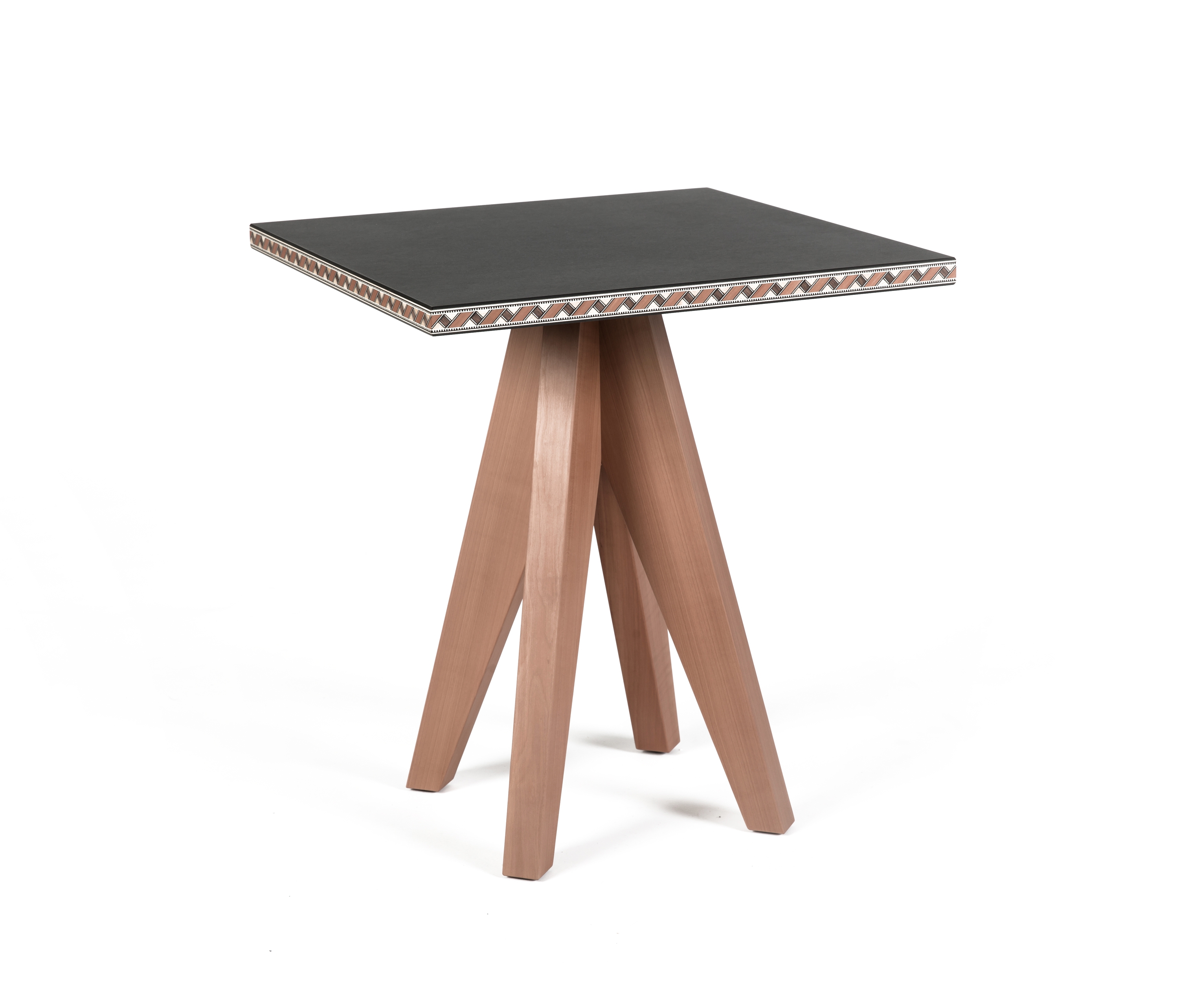 Mostra il prodotto Intarsio Gian & Piero | side table del produttore strasserthun.