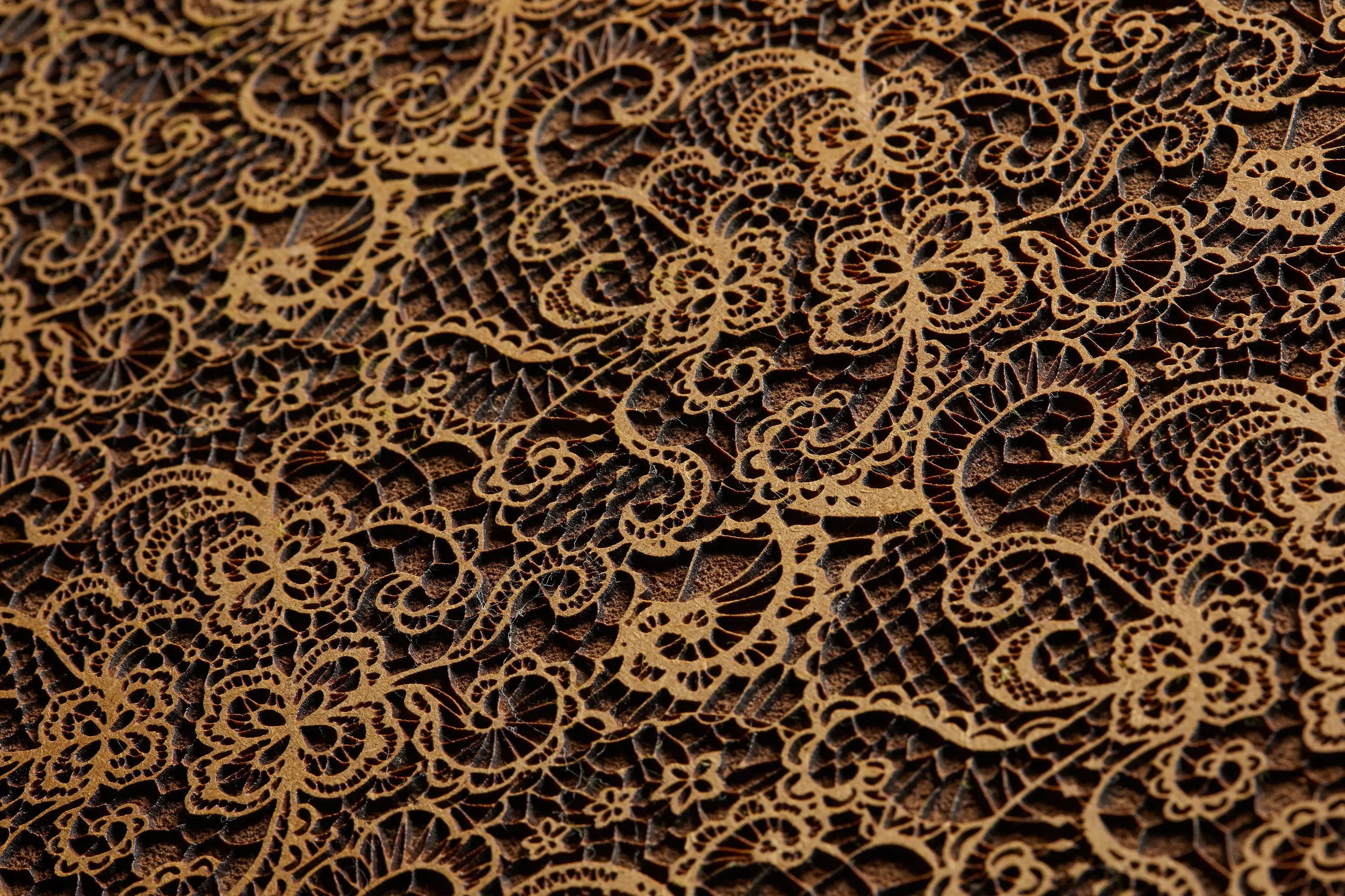 strasserthun. - Lace