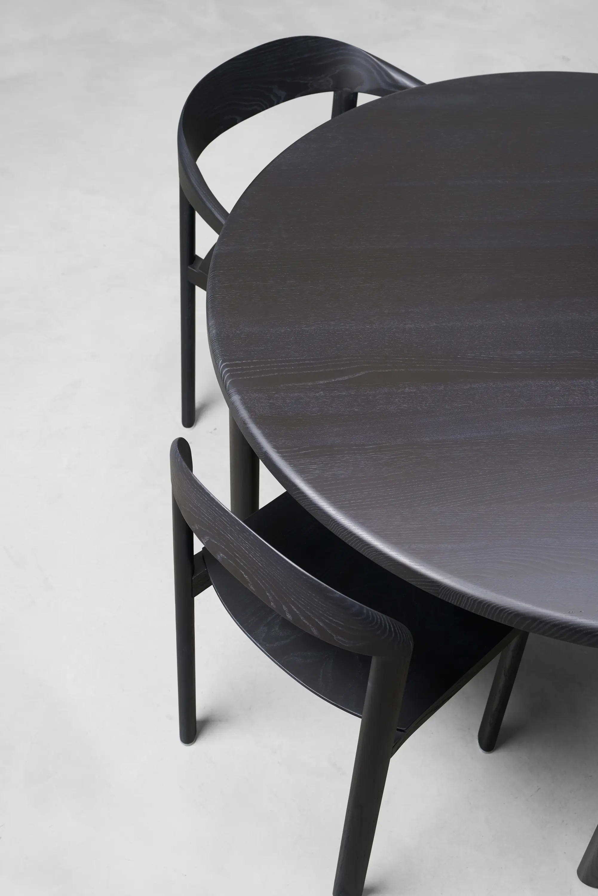 Stattmann - Curv Table Square