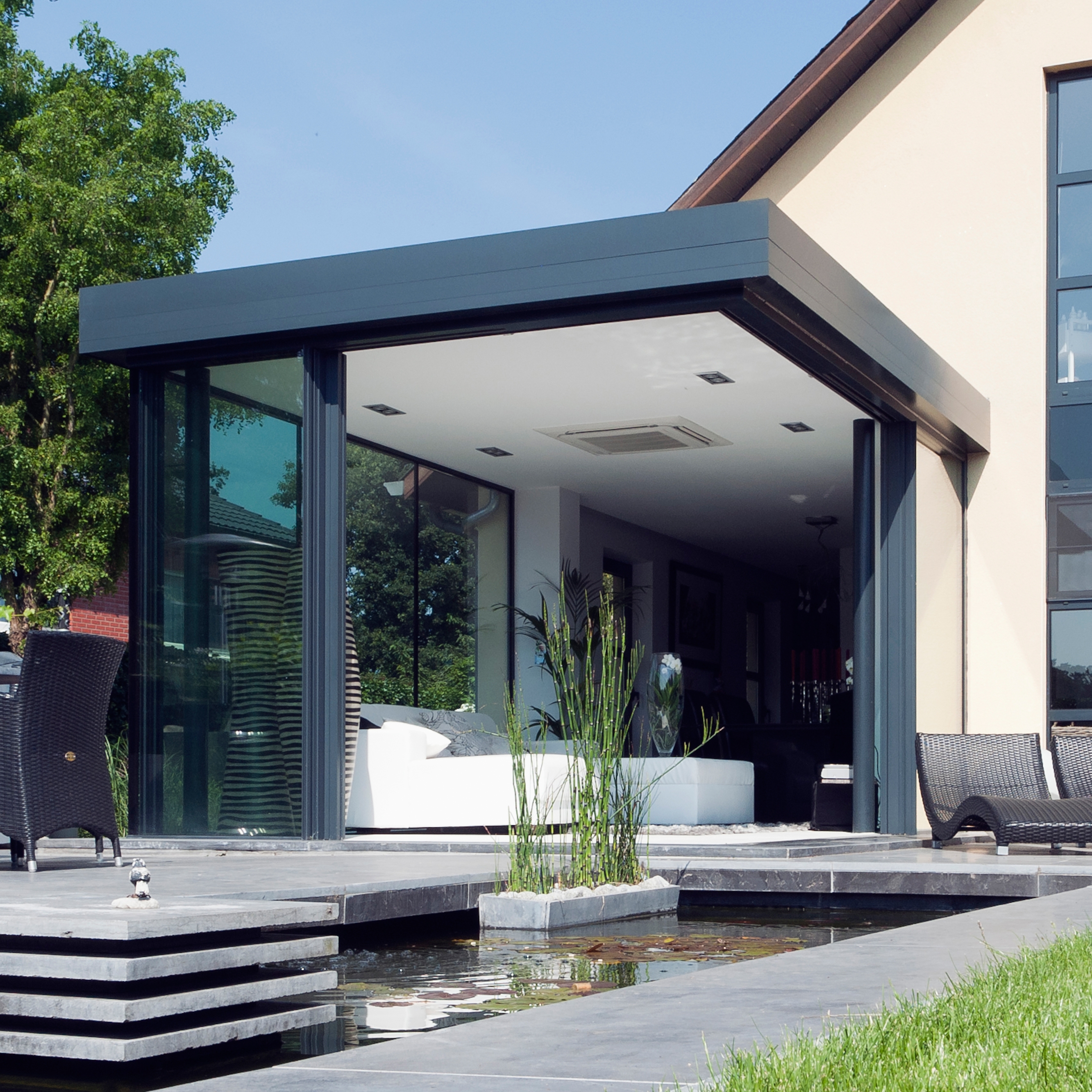 Display product KELLER GLASSHOUSE® from manufacturer Keller