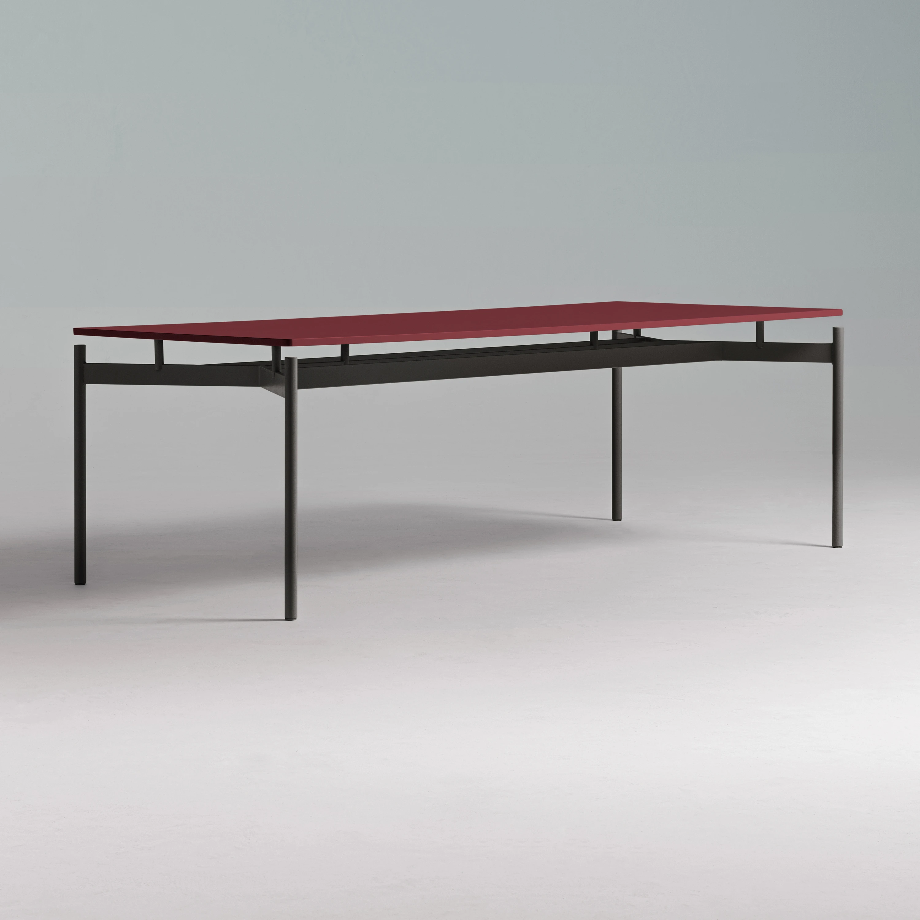 TABLES & LOW TABLES