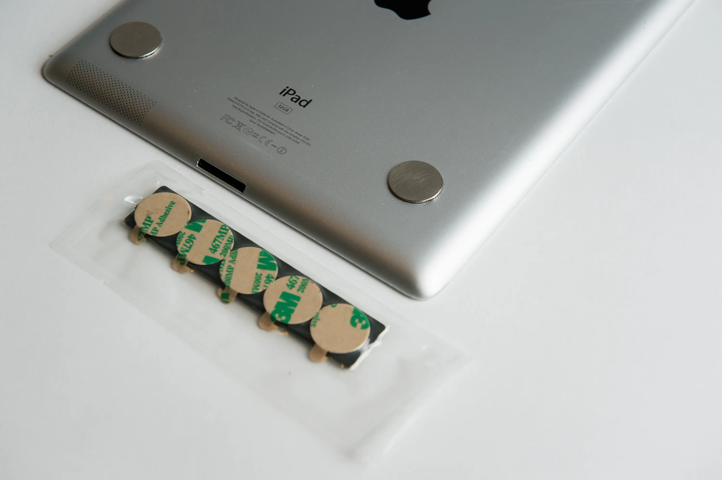 lebenszubehoer by stef’s - wineTee® iPad/tablet holder