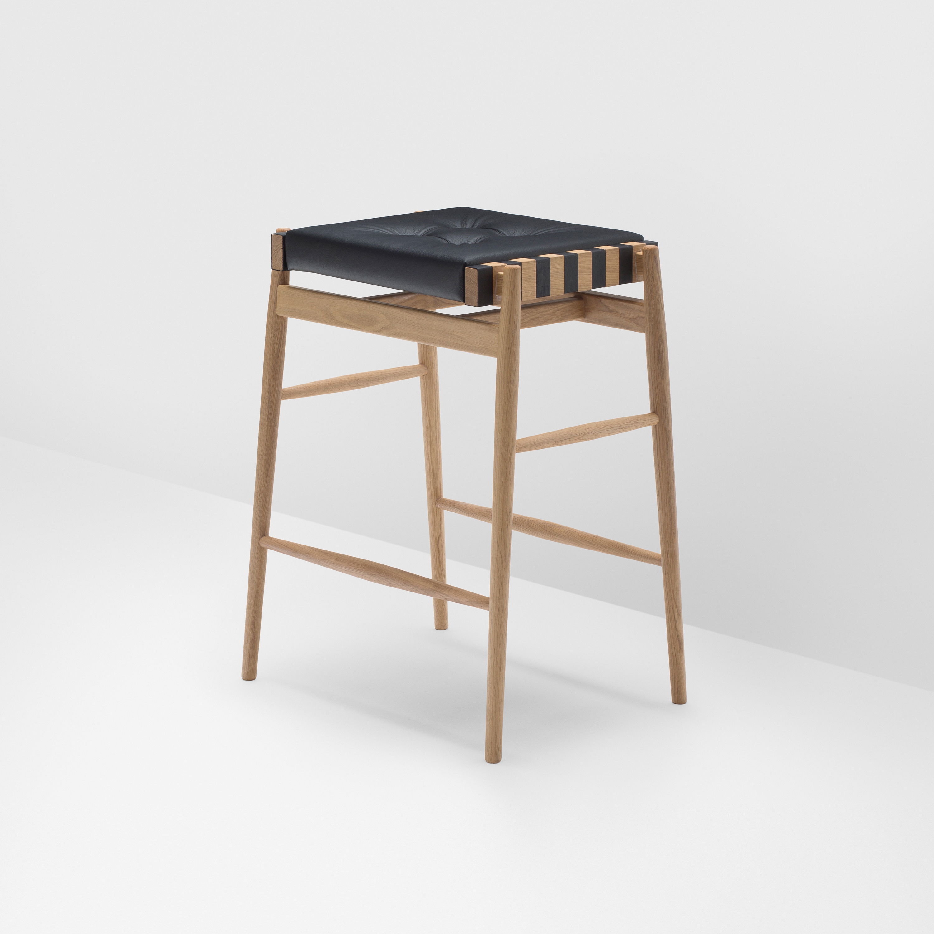Afficher le produit Norse bar stool du fabricant H Furniture
