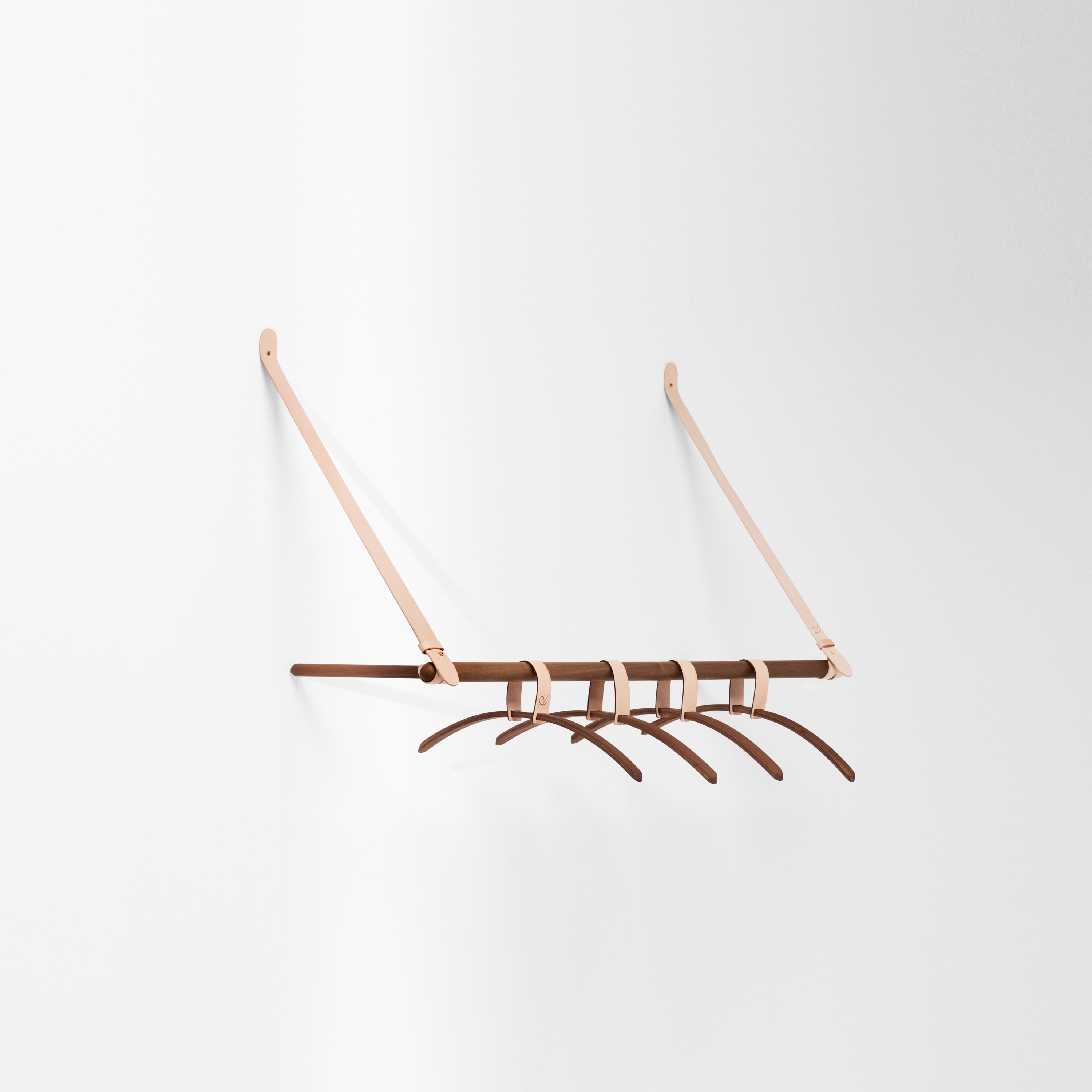 Mostra il prodotto Belt hanging rack del produttore H Furniture