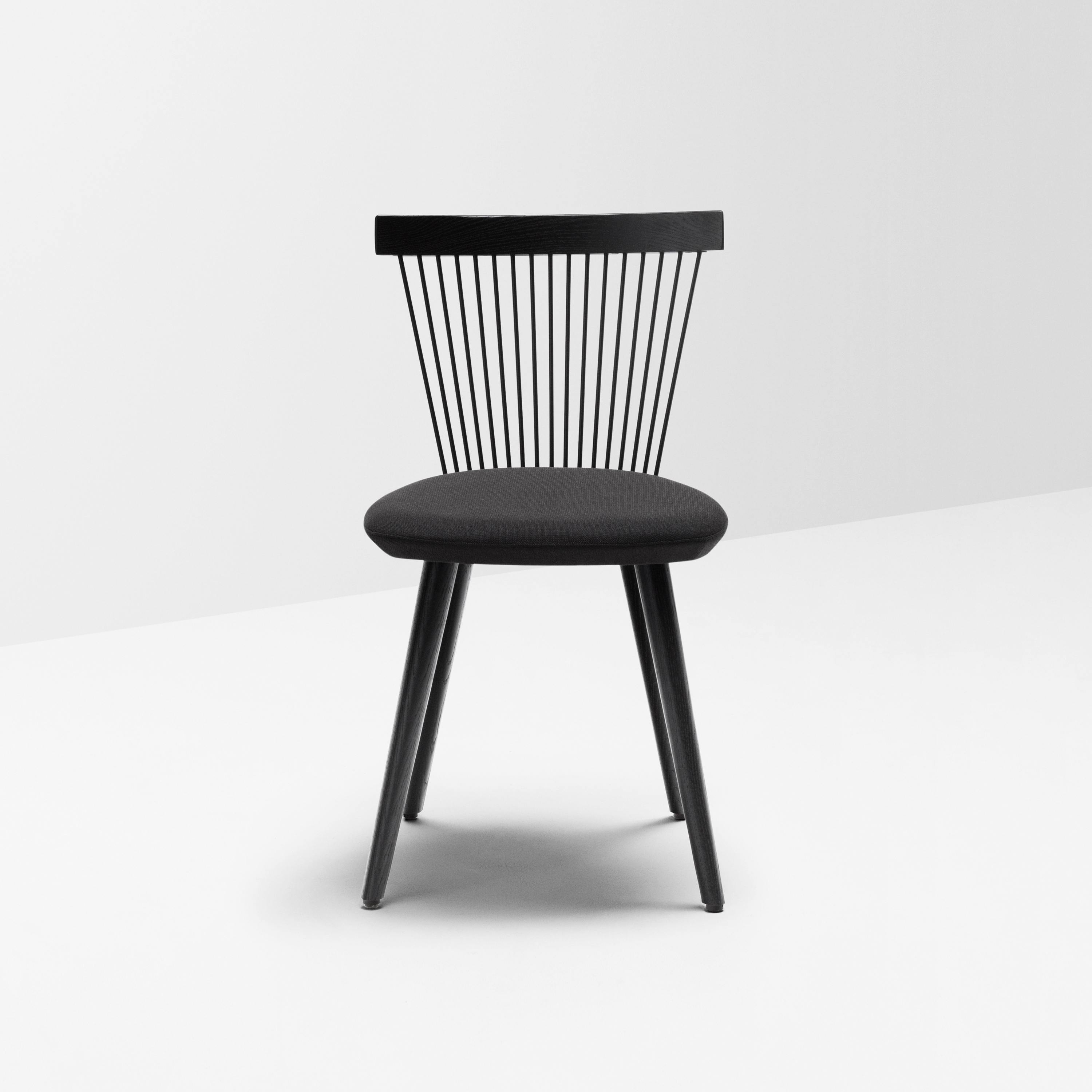 Afficher le produit WW chair upholstered du fabricant H Furniture
