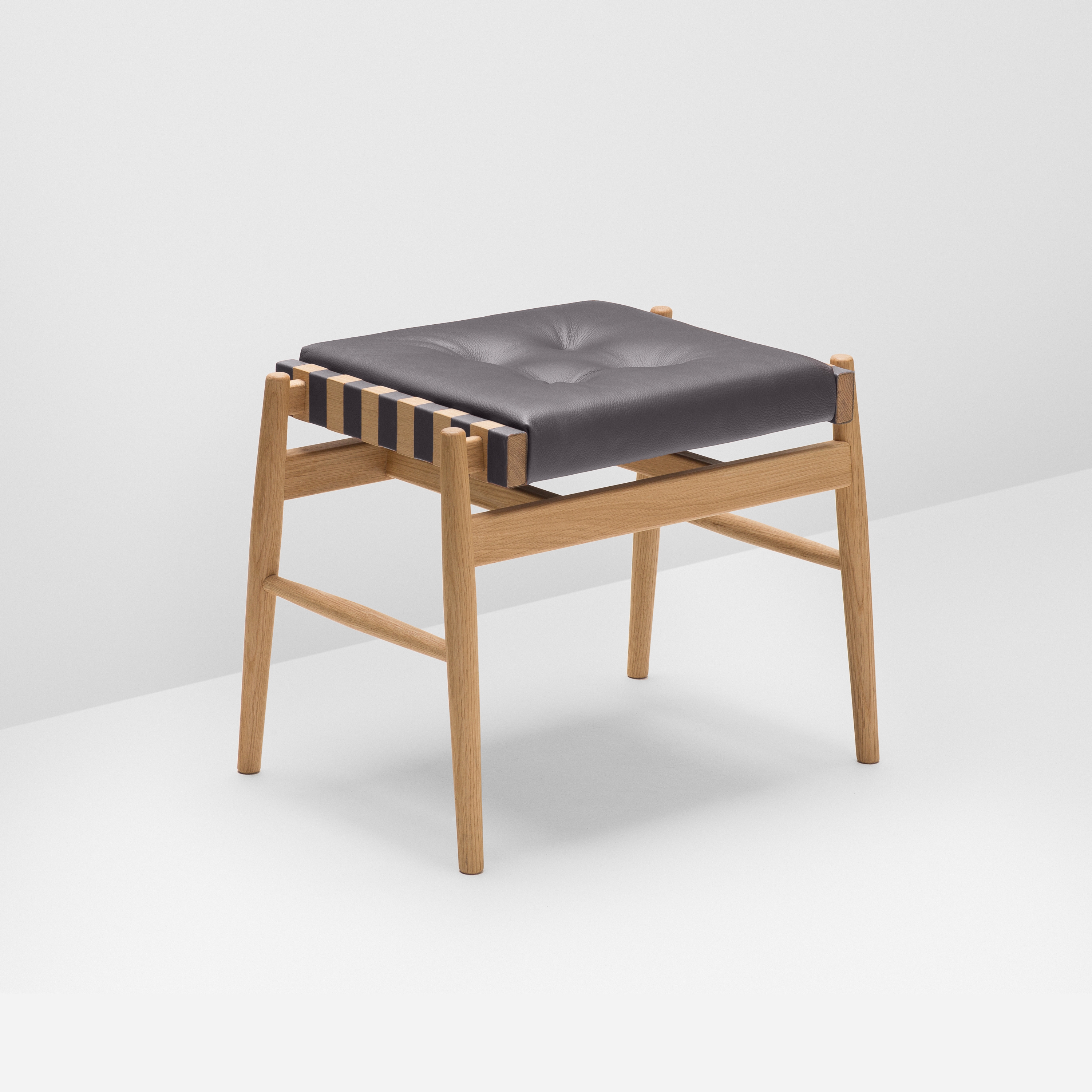 Afficher le produit Norse stool du fabricant H Furniture