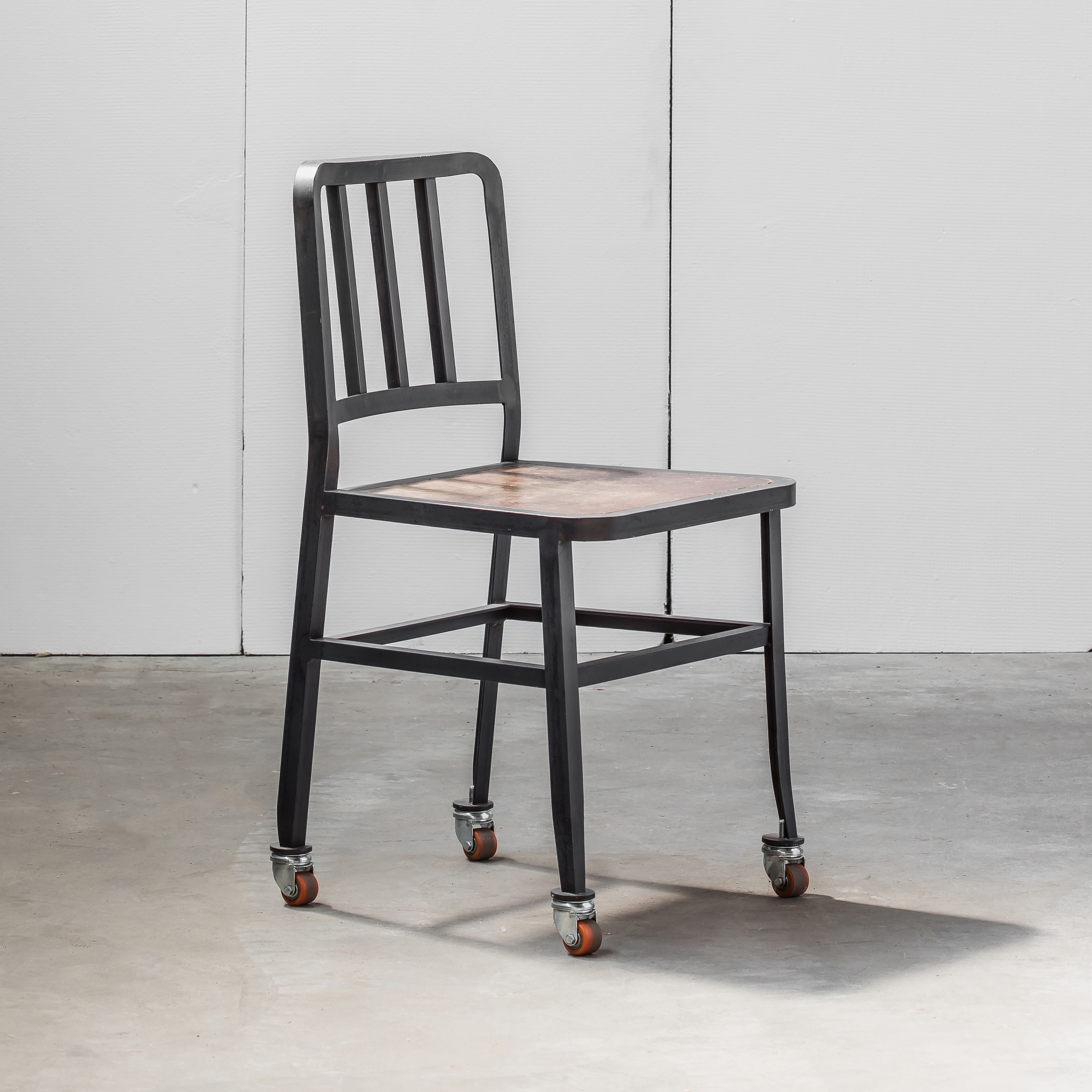 Mostra il prodotto Metal Chair del produttore Heerenhuis