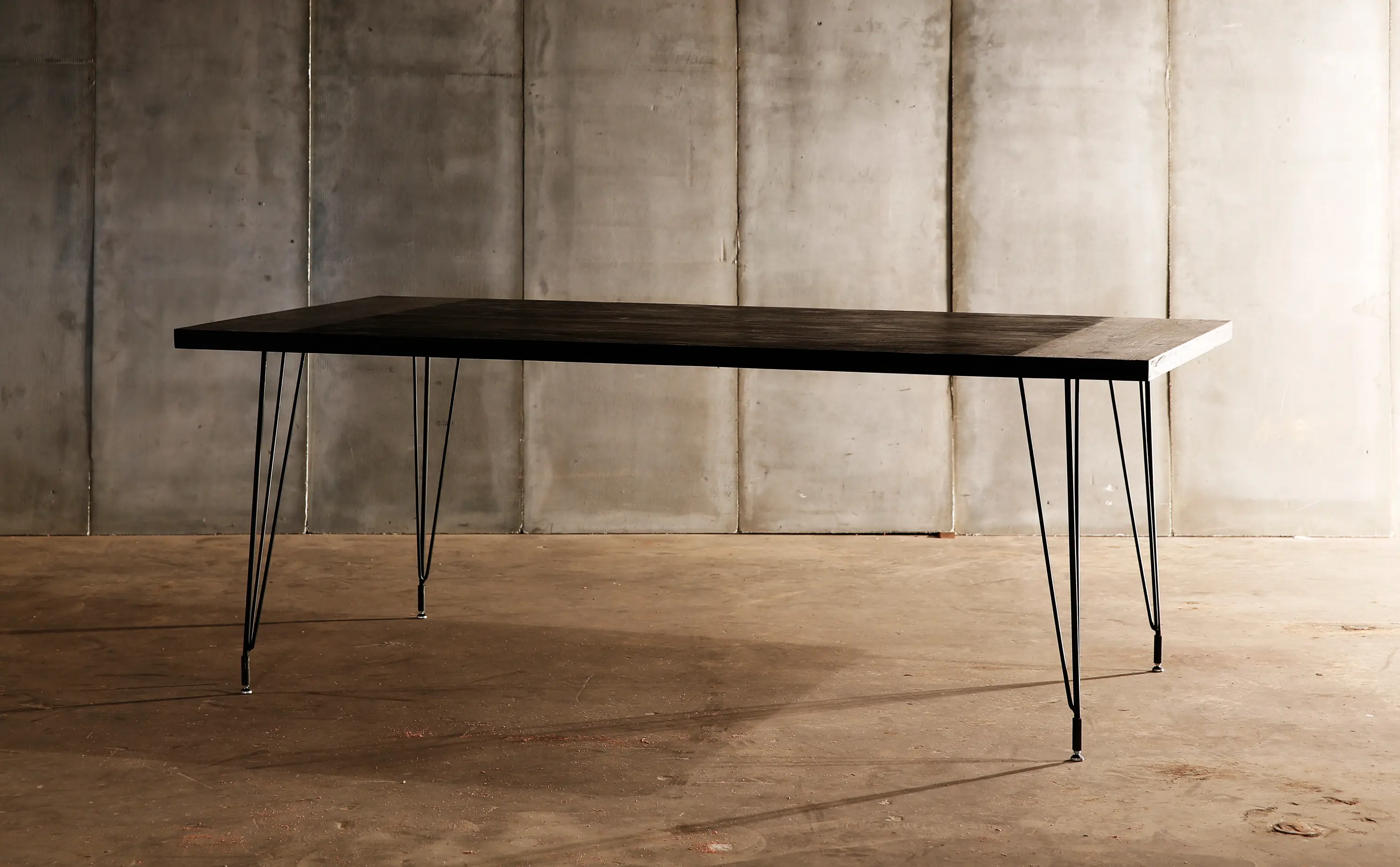 Heerenhuis - Sputnik Table