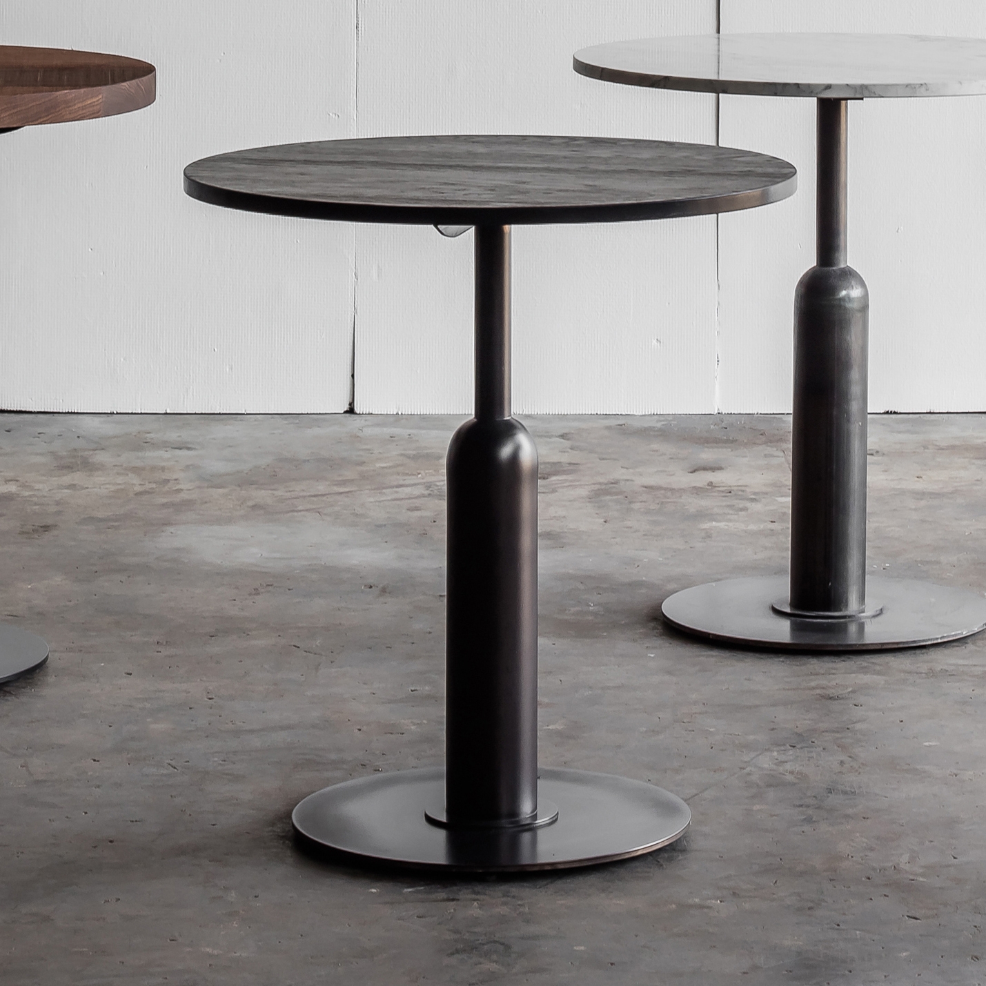 Mostra il prodotto Apollo Table del produttore Heerenhuis