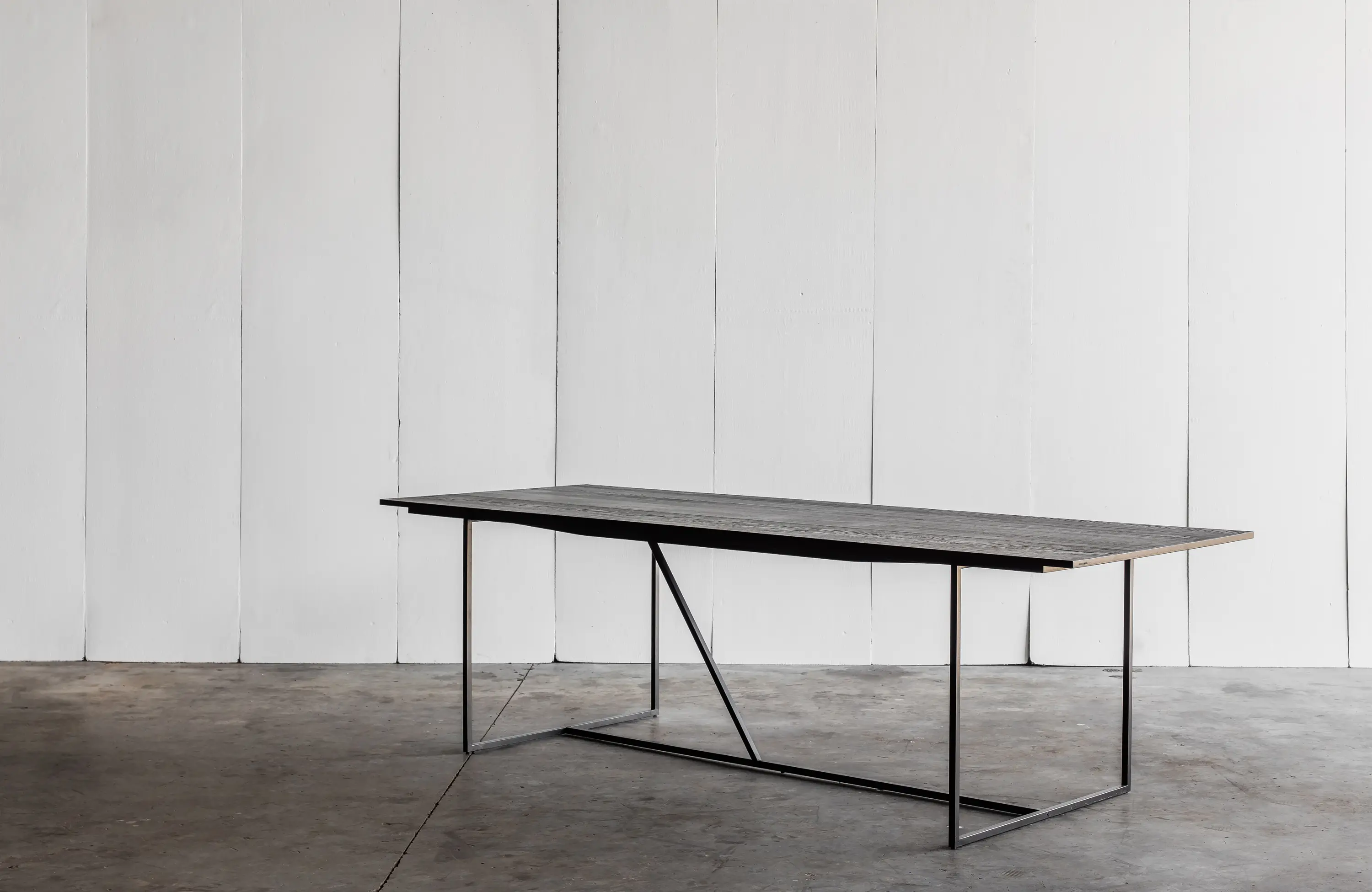 Heerenhuis - Mesa Nero Table