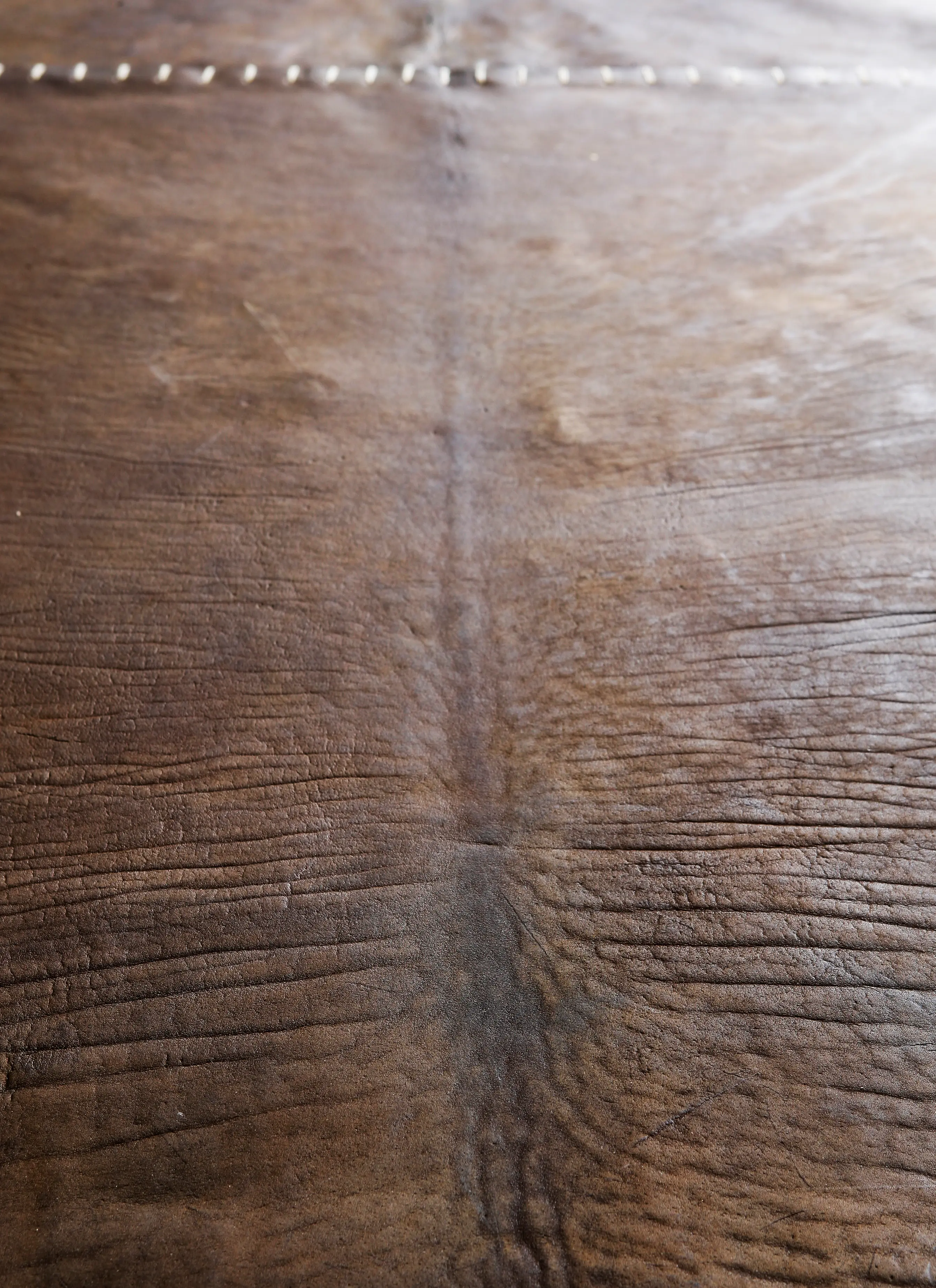 Heerenhuis - Leather Hide