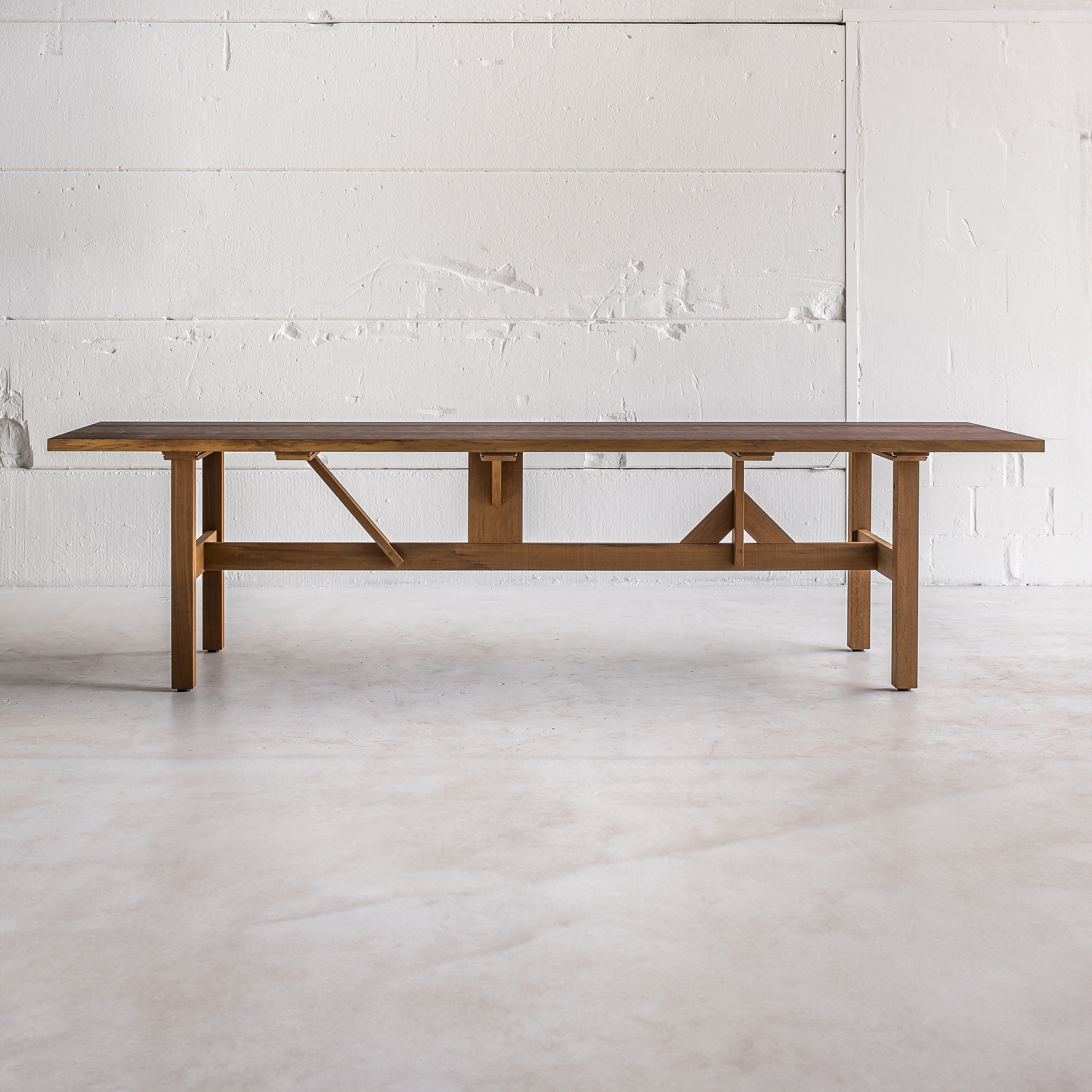 Display product Louza Table from manufacturer Heerenhuis