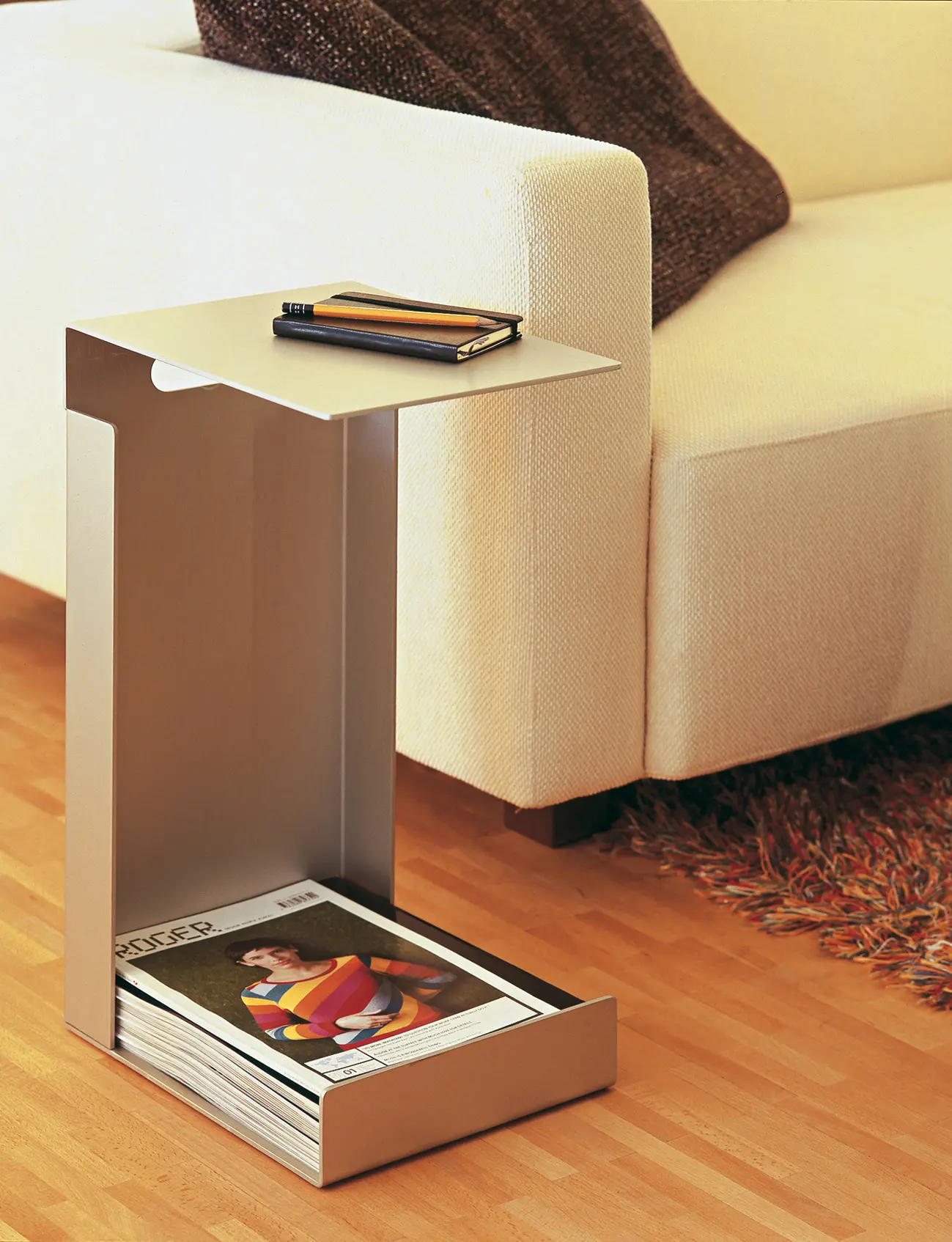 jankurtz - Alu Like Hochstapler magazine table