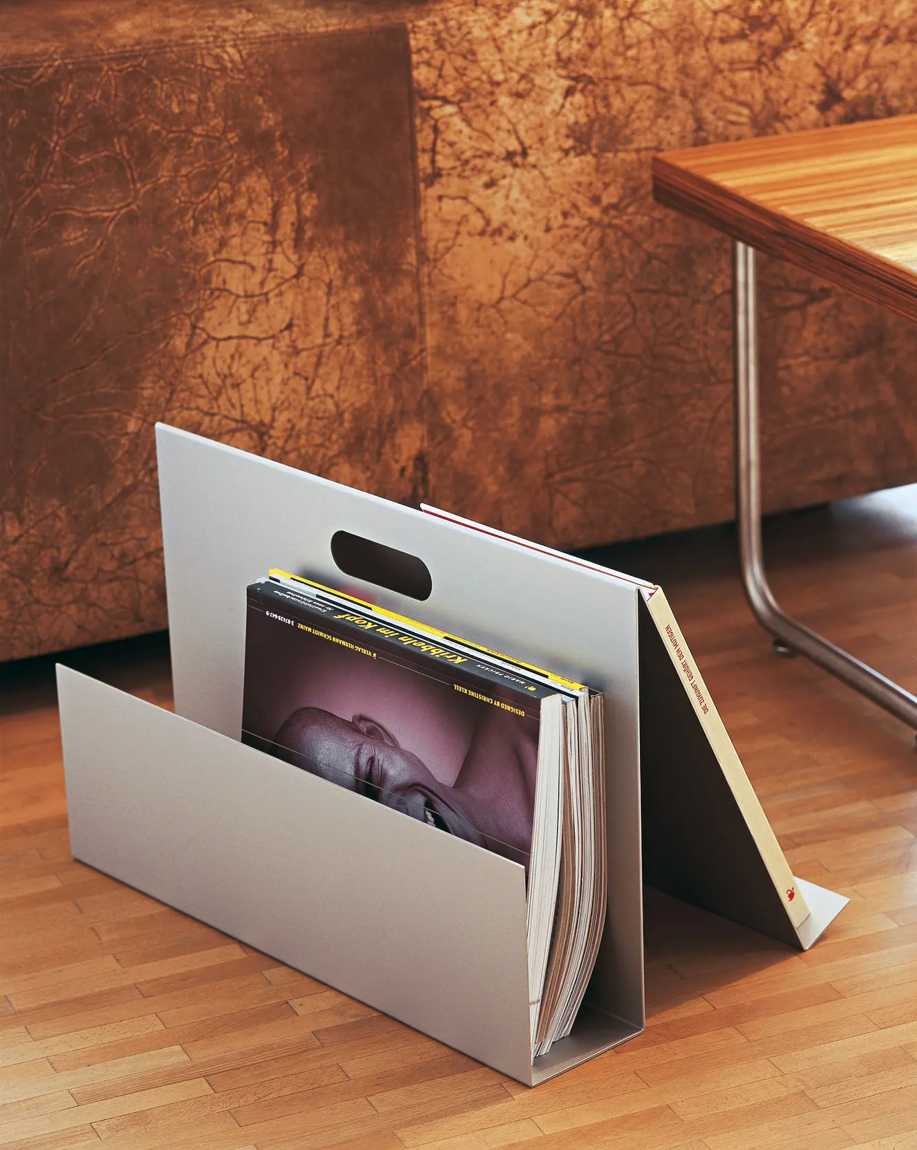 jankurtz - Alu Like Zeitzeuge display