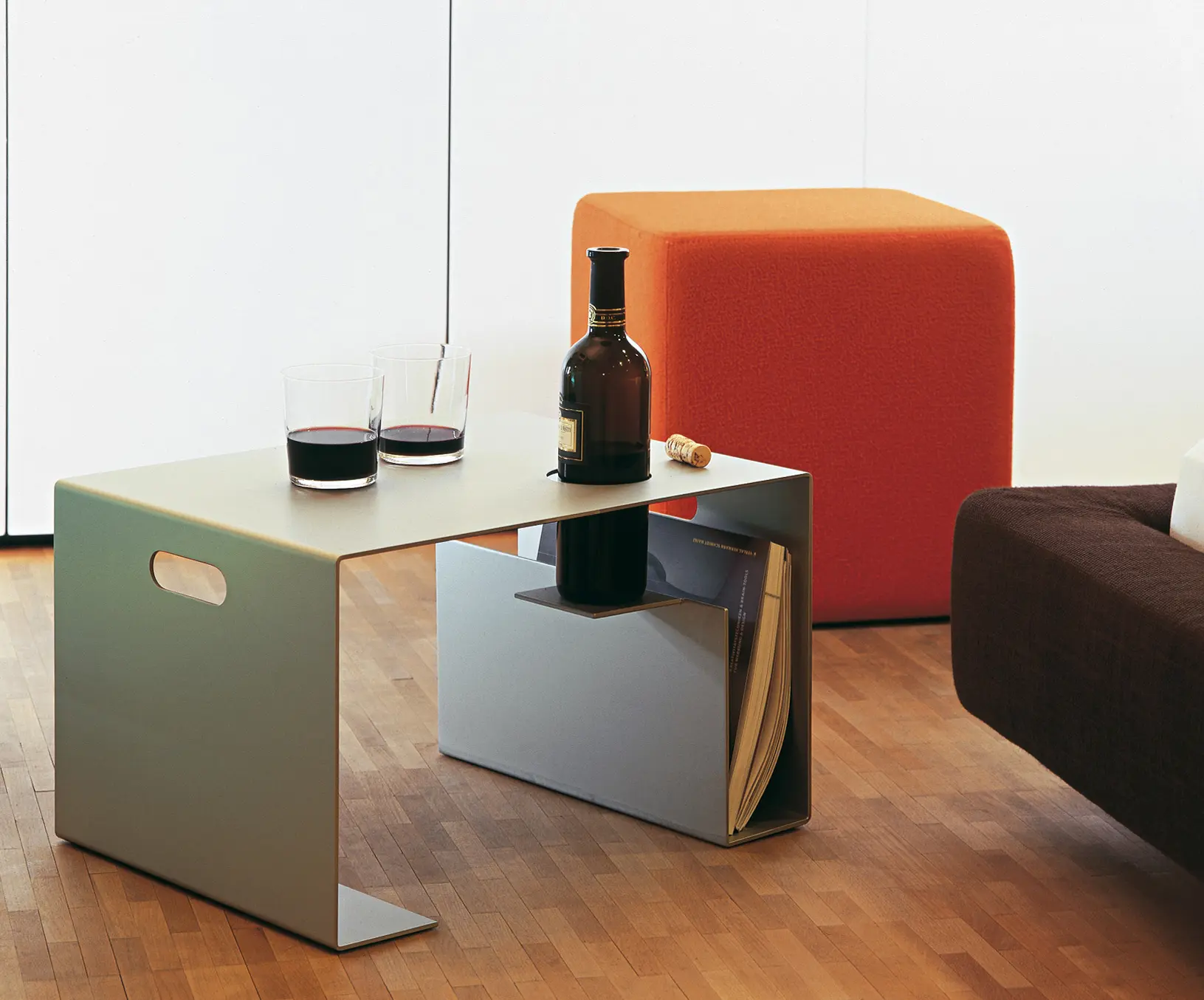 jankurtz - Alu Like Verführer service table