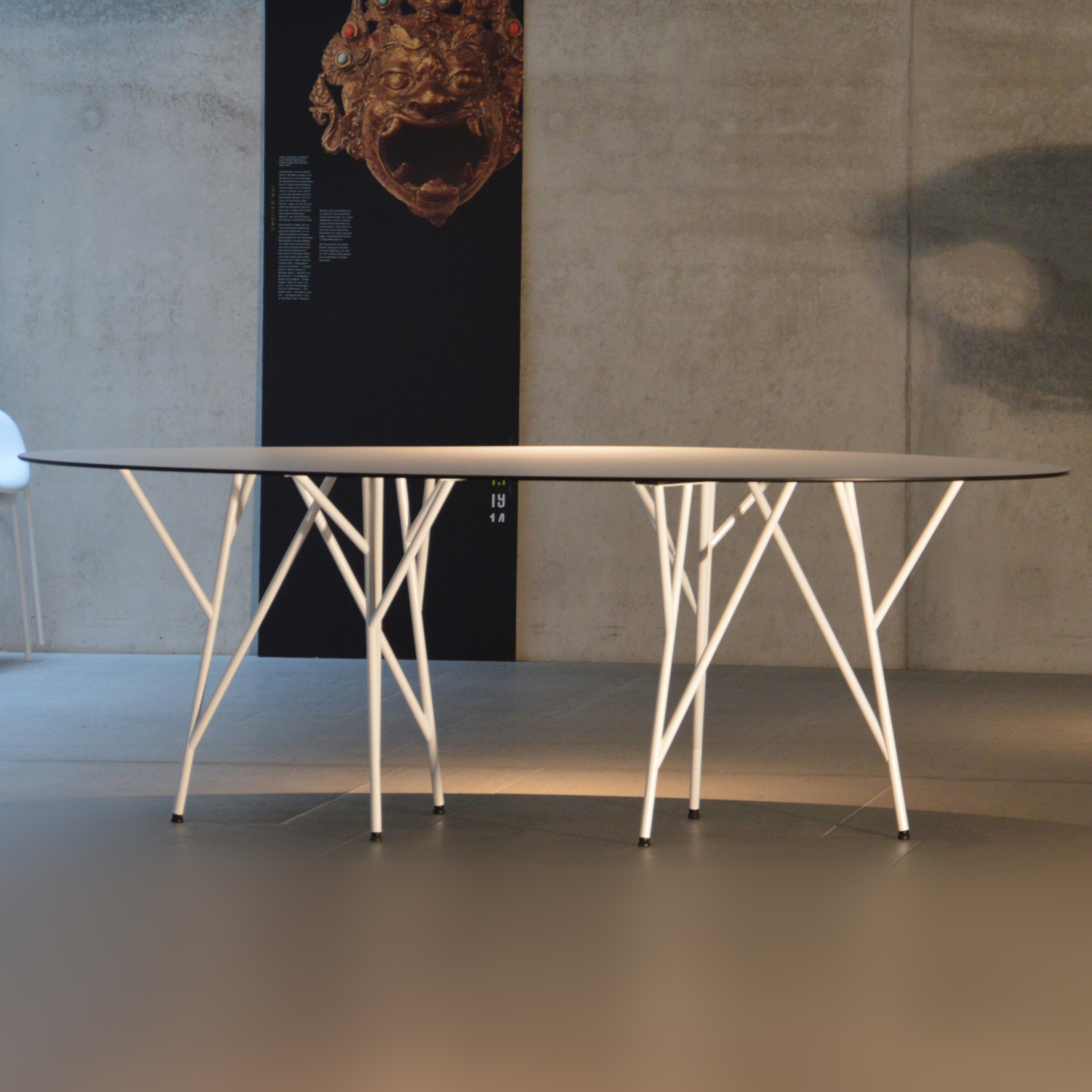 Display product Astwerk table from manufacturer jankurtz