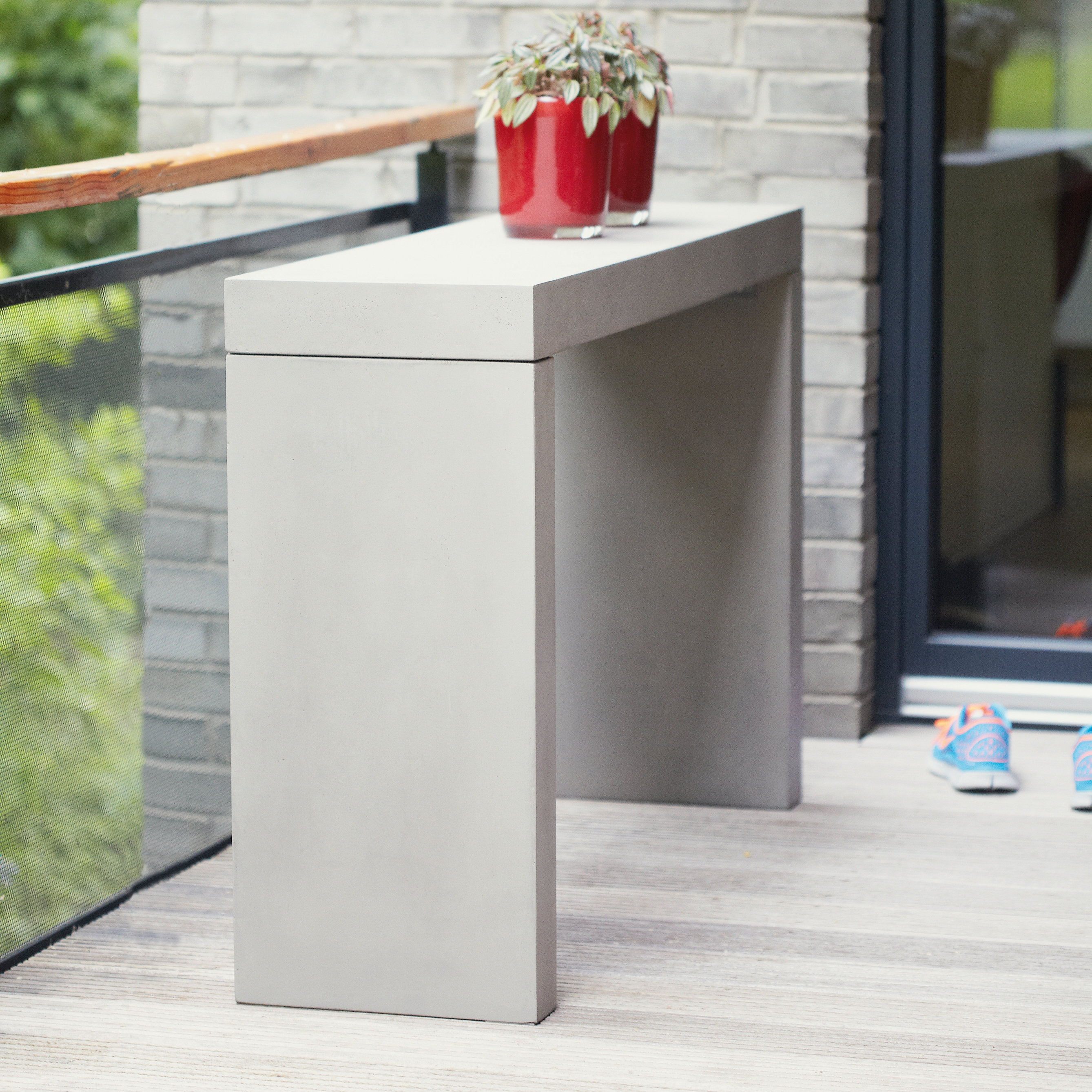 Afficher le produit Beton console table du fabricant jankurtz