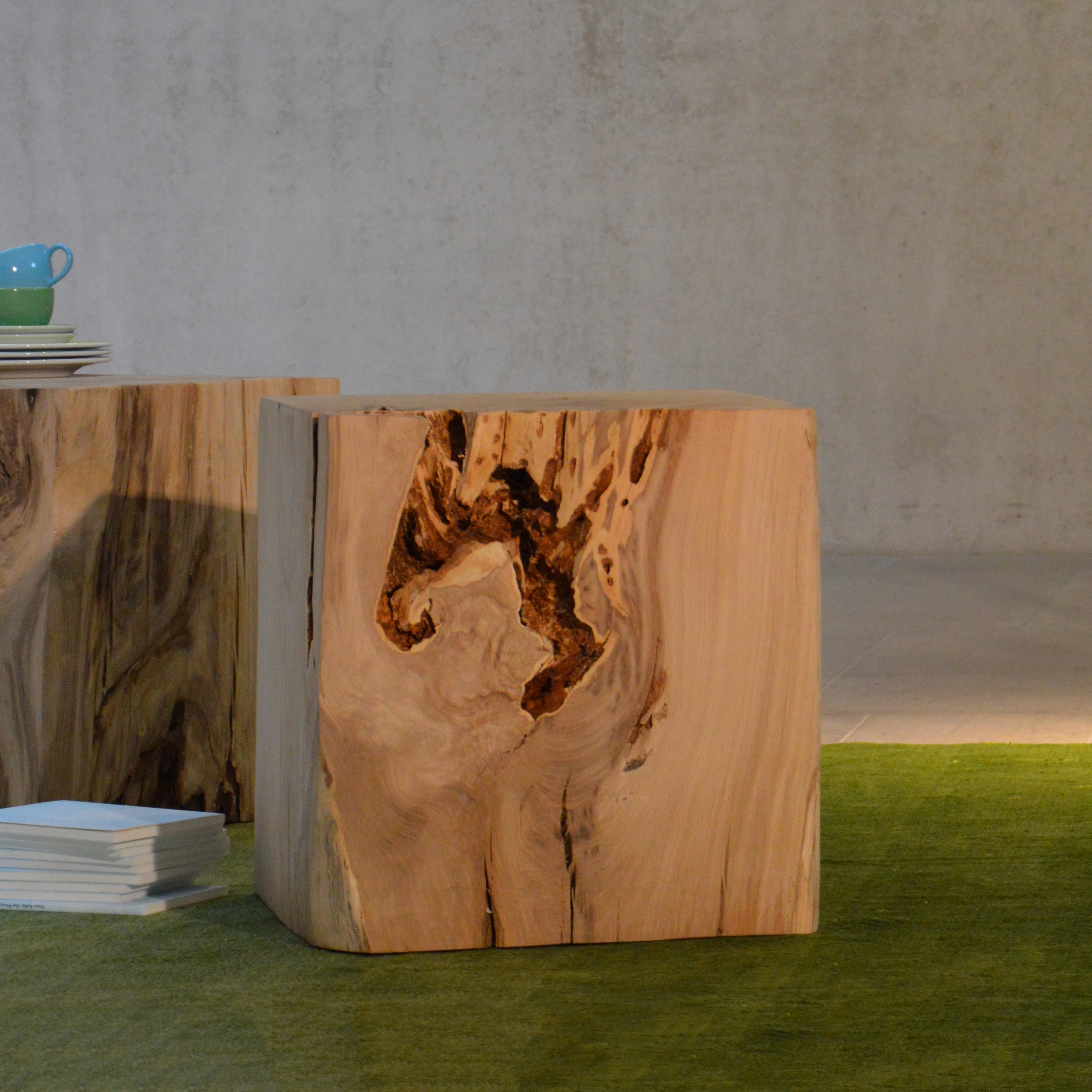 Display product Block stool from manufacturer jankurtz