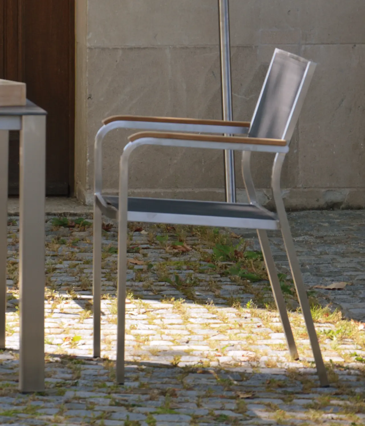 jankurtz - Lux stackable armchair