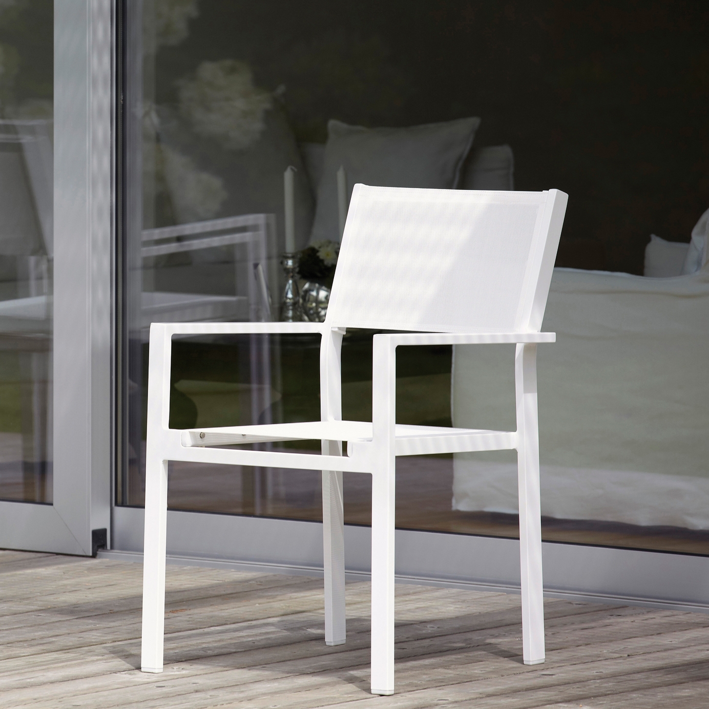 Mostra il prodotto Quadrat Cubic stackabel armchair del produttore jankurtz