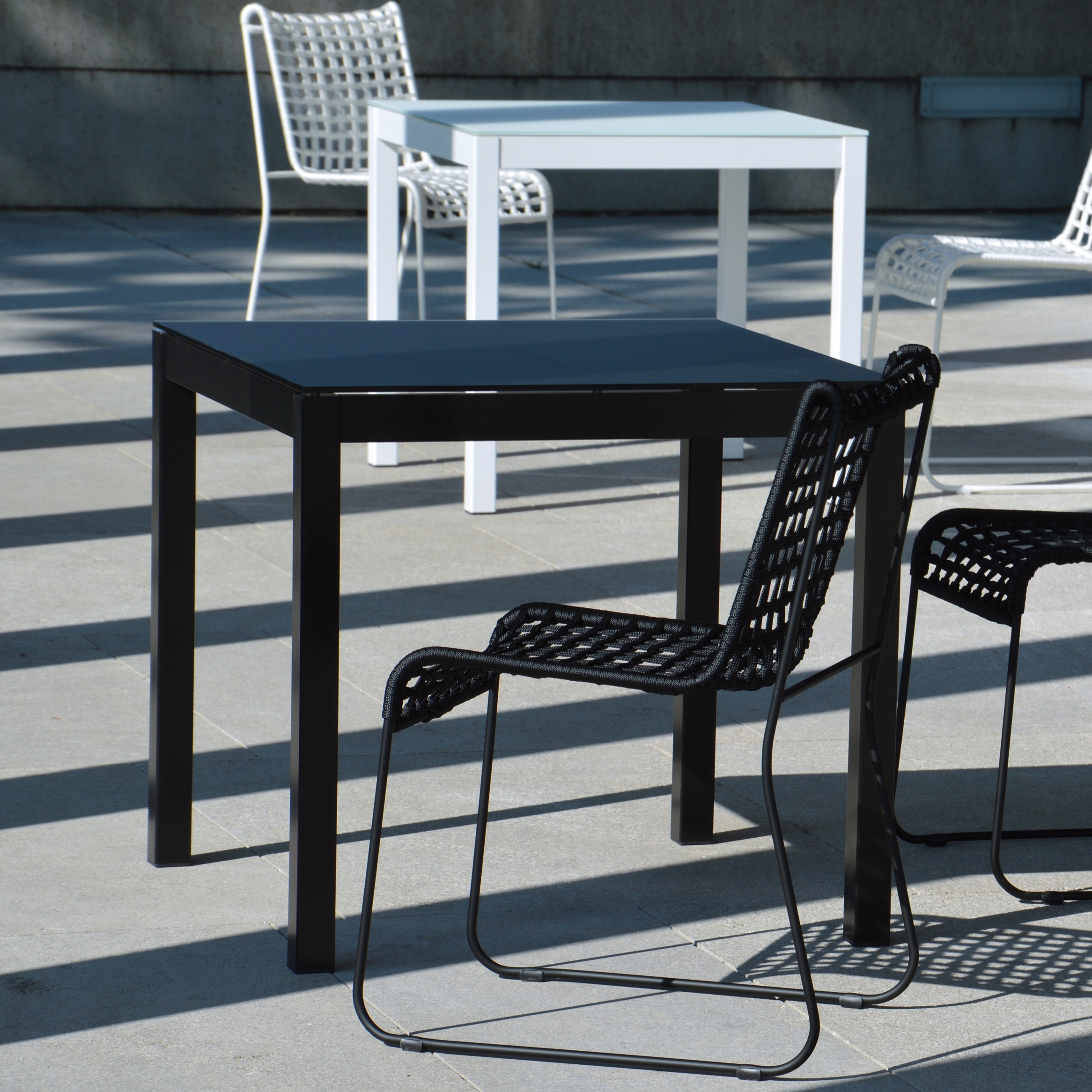 Display product Quadrat table from manufacturer jankurtz