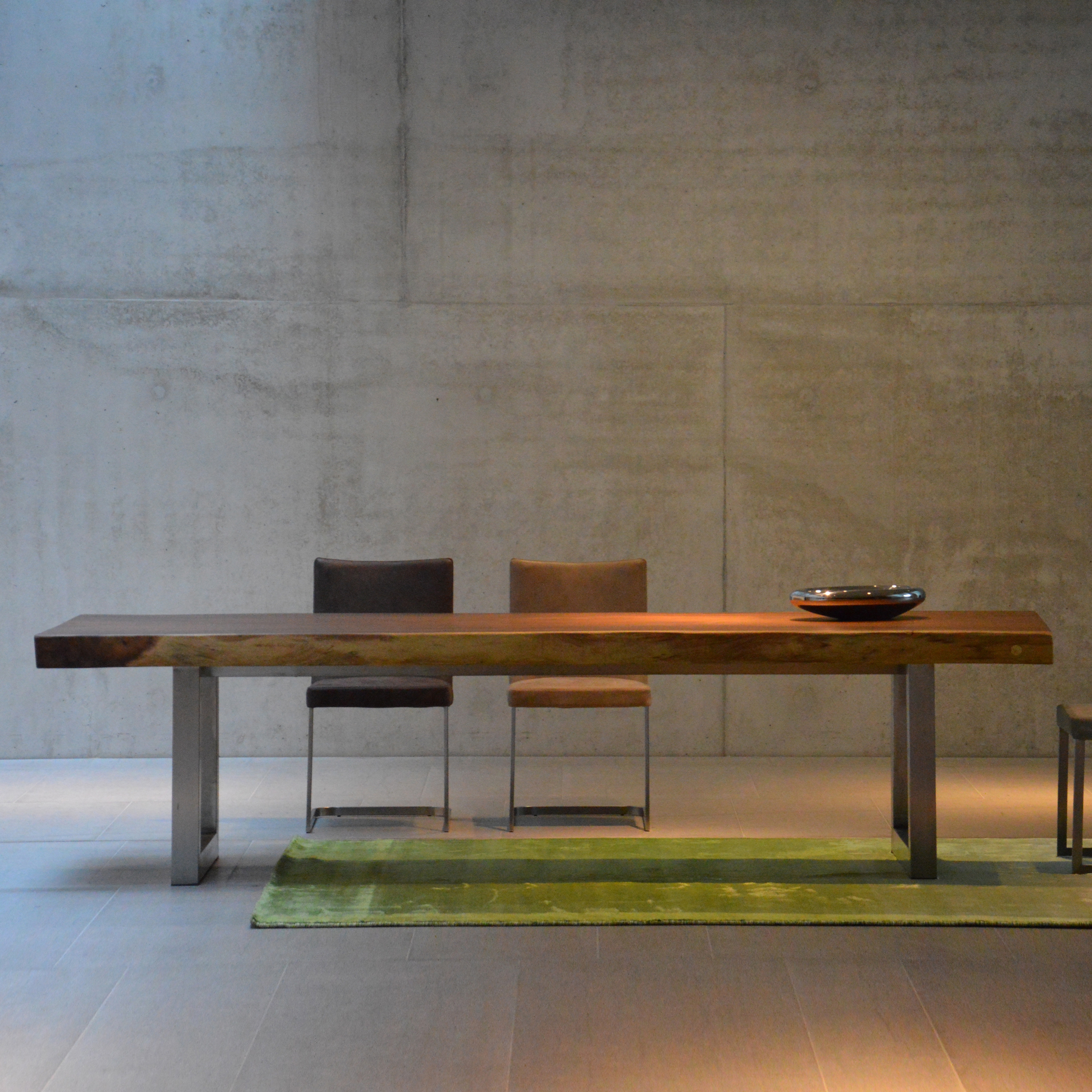 Display product Solitär table from manufacturer jankurtz