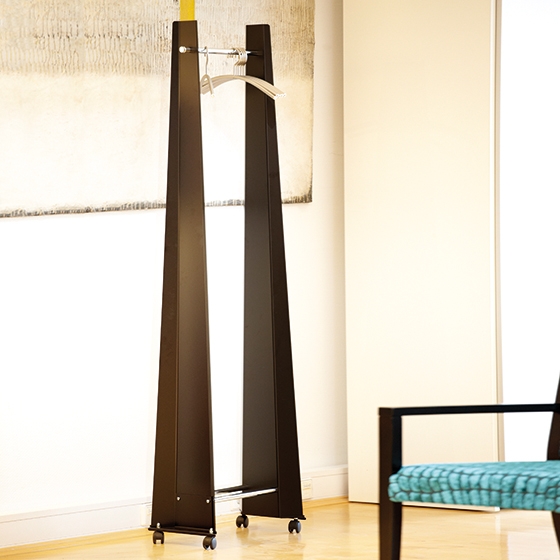 Display product Swing S coat stand from manufacturer jankurtz