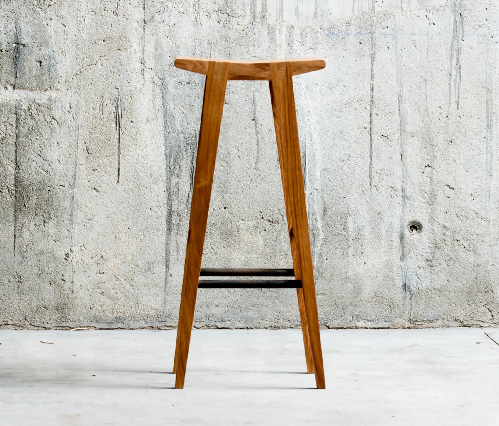 QoWood - Grable high stool