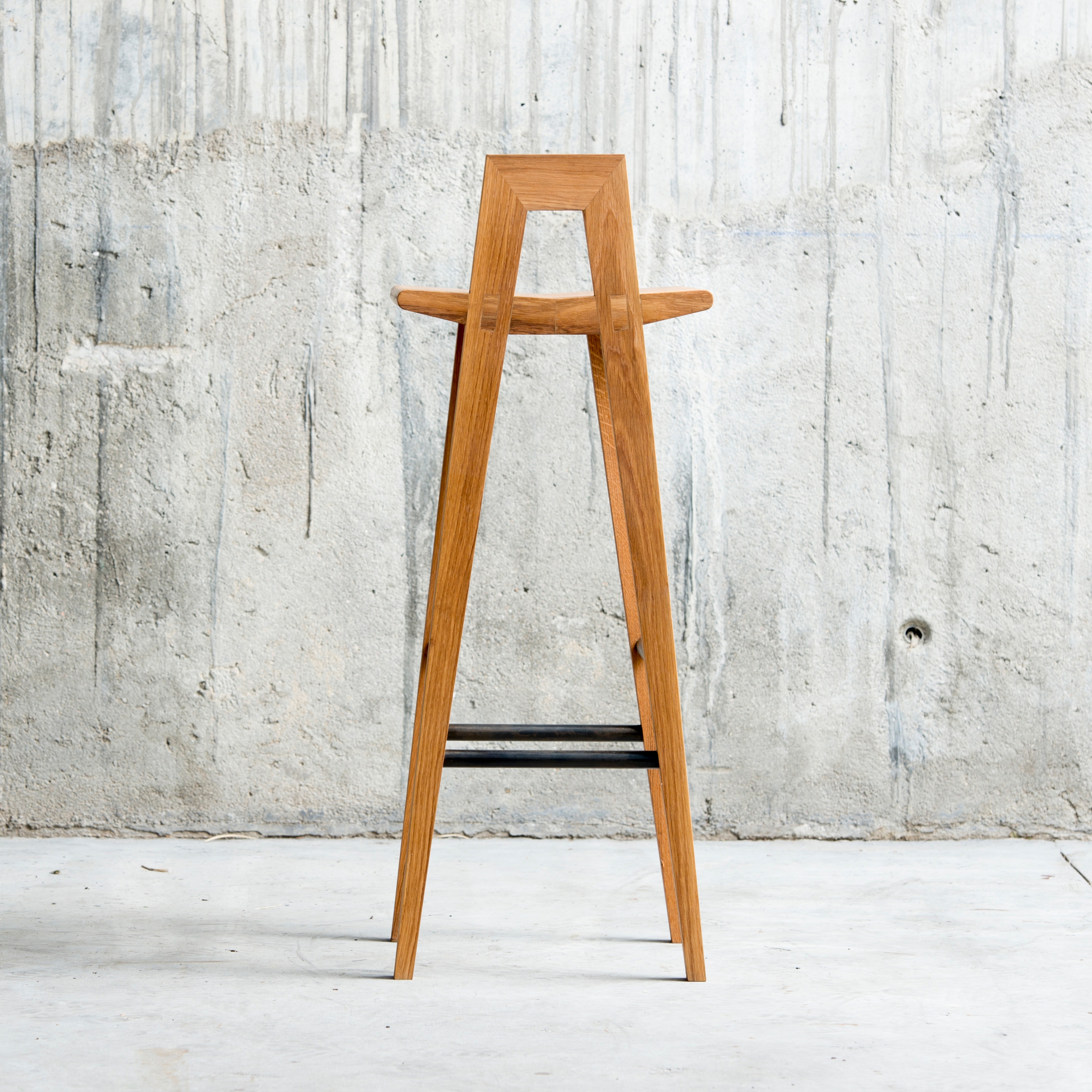 Produkt Grable Hocker des Herstellers QoWood anzeigen