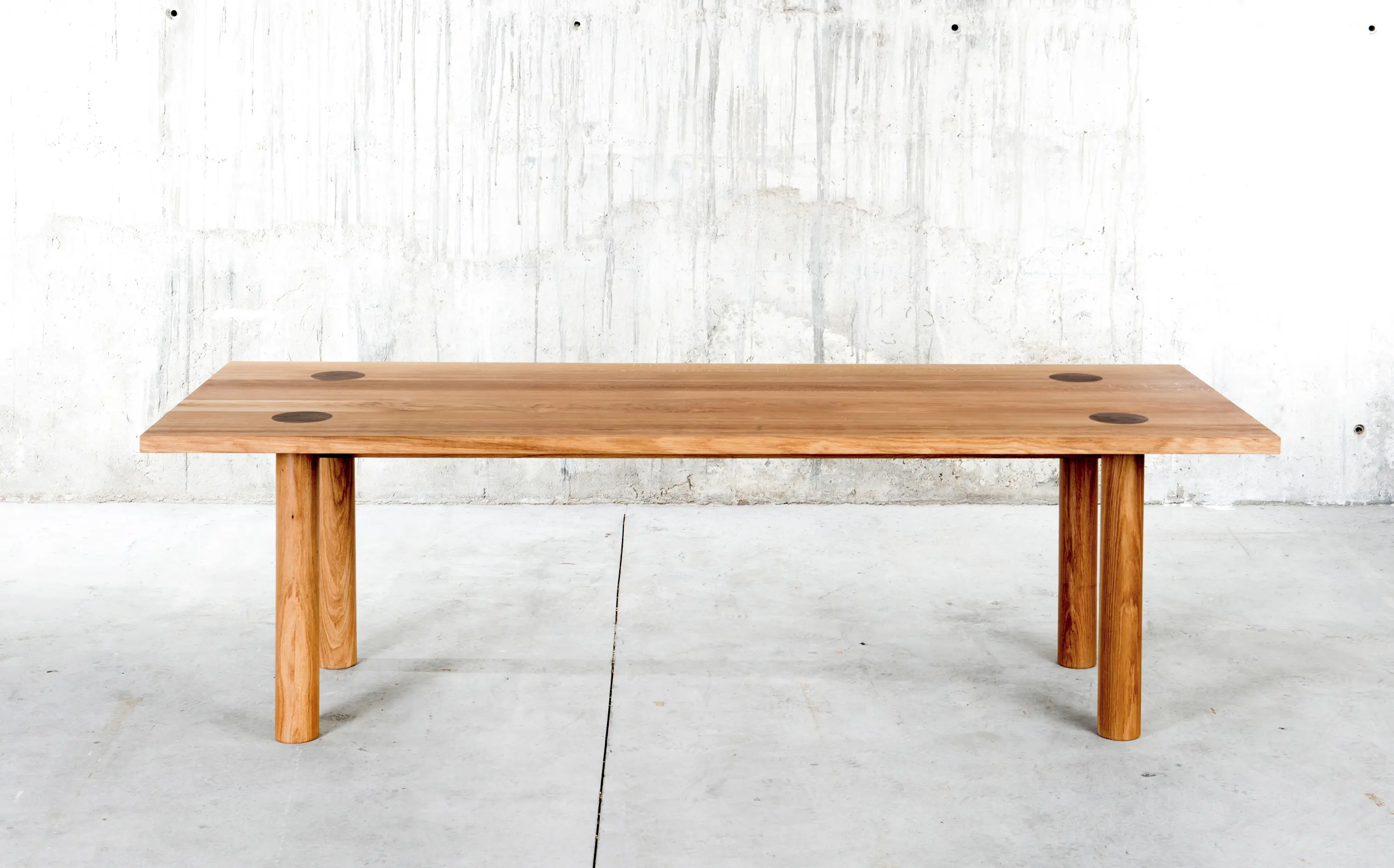 QoWood - Ine Table