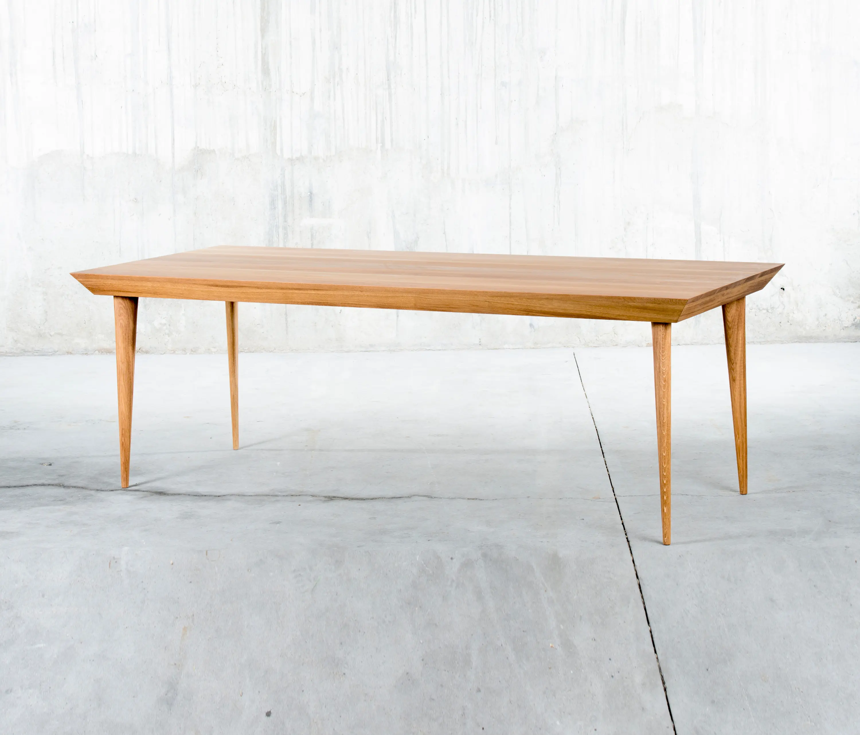 QoWood - Malaqa Table 1