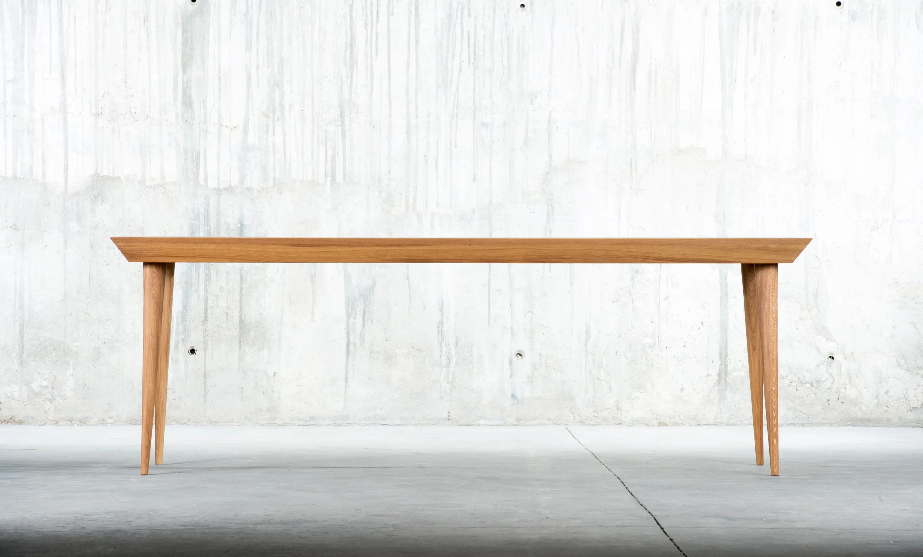 QoWood - Malaqa Table 1