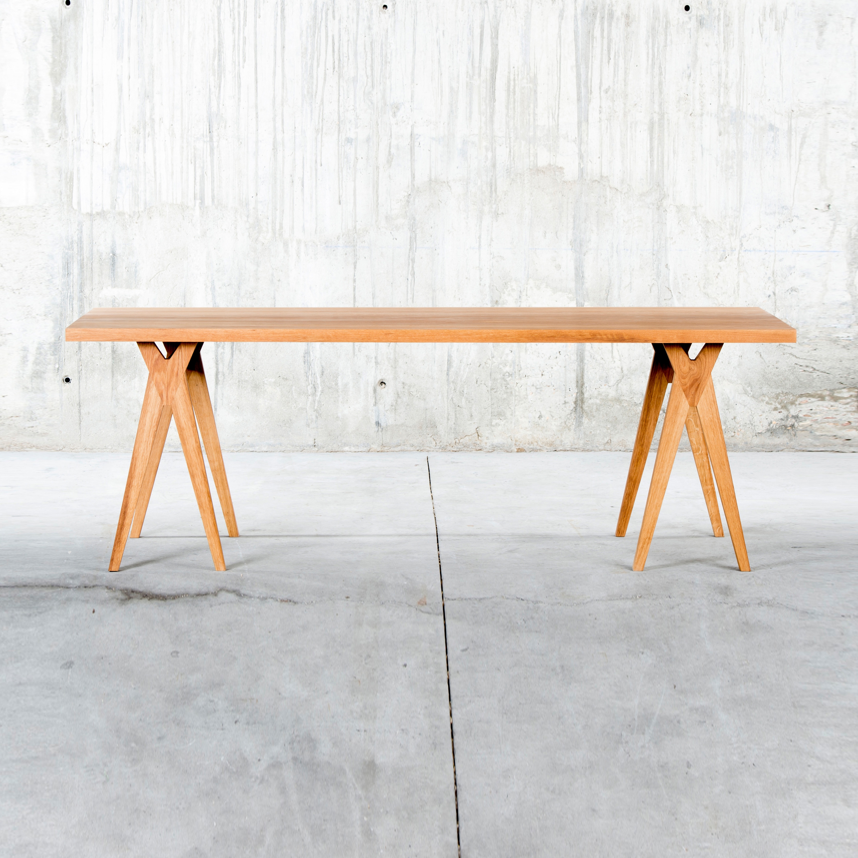 Produkt Yoy Table des Herstellers QoWood anzeigen
