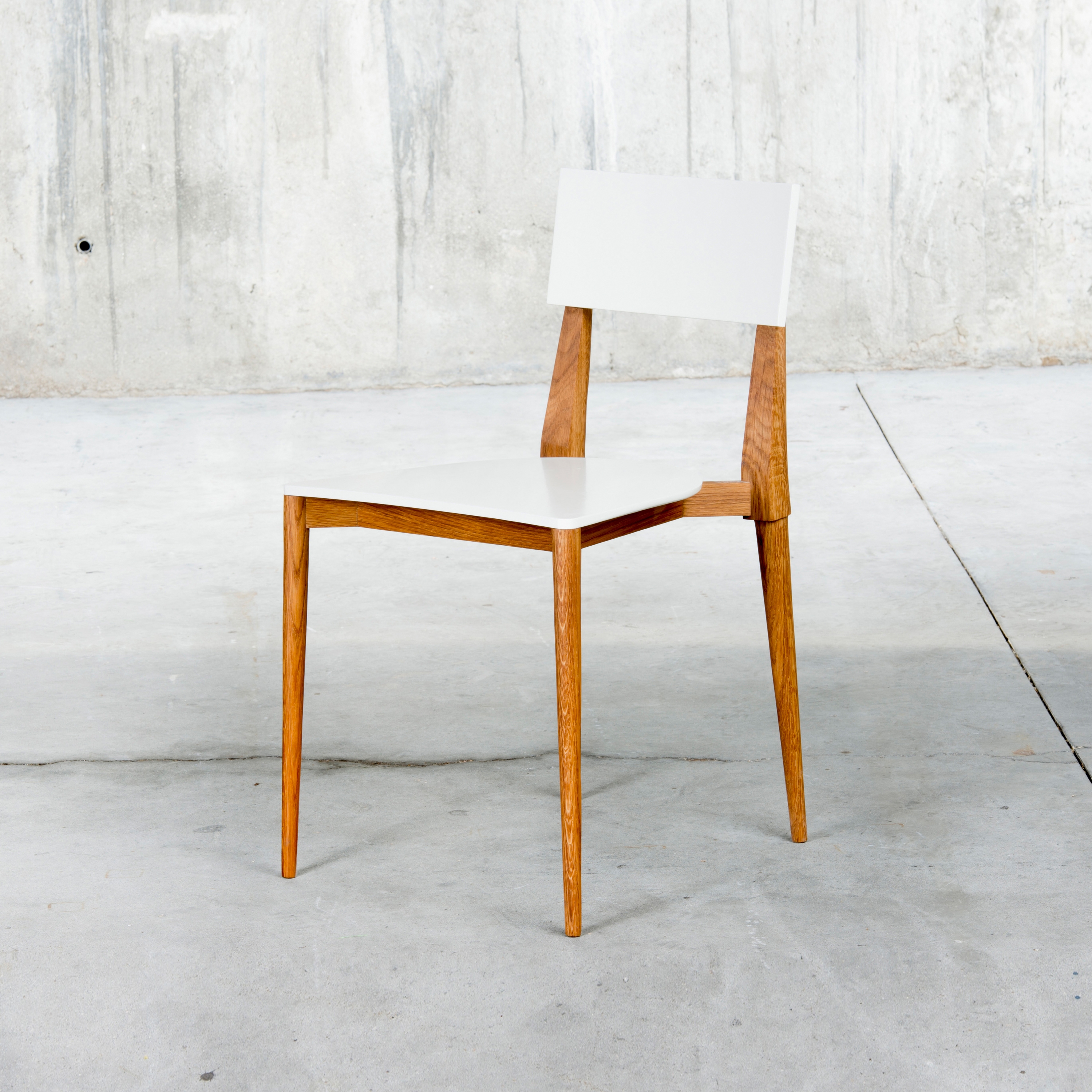 Produkt Swiss Chair des Herstellers QoWood anzeigen