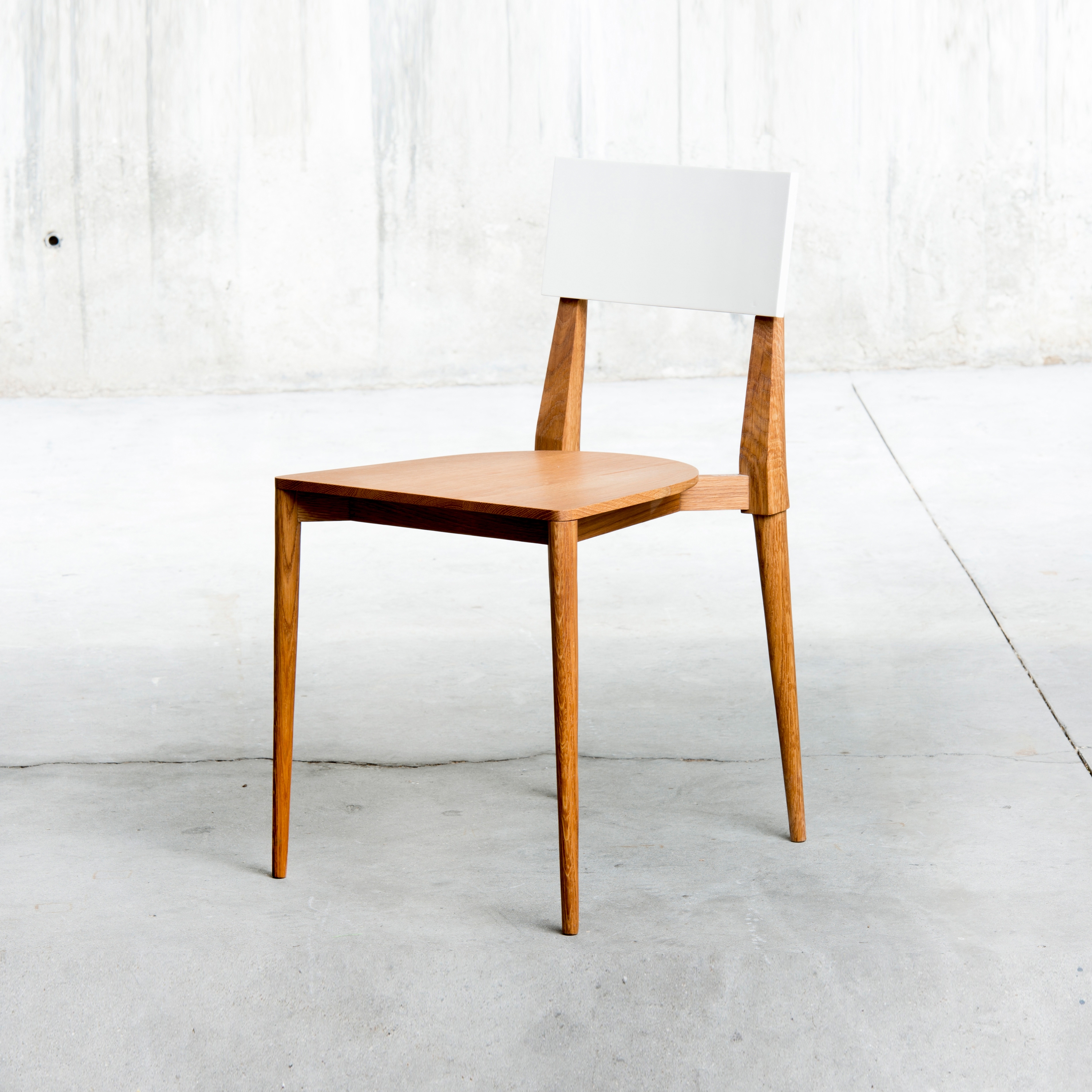 Produkt Swiss Chair des Herstellers QoWood anzeigen