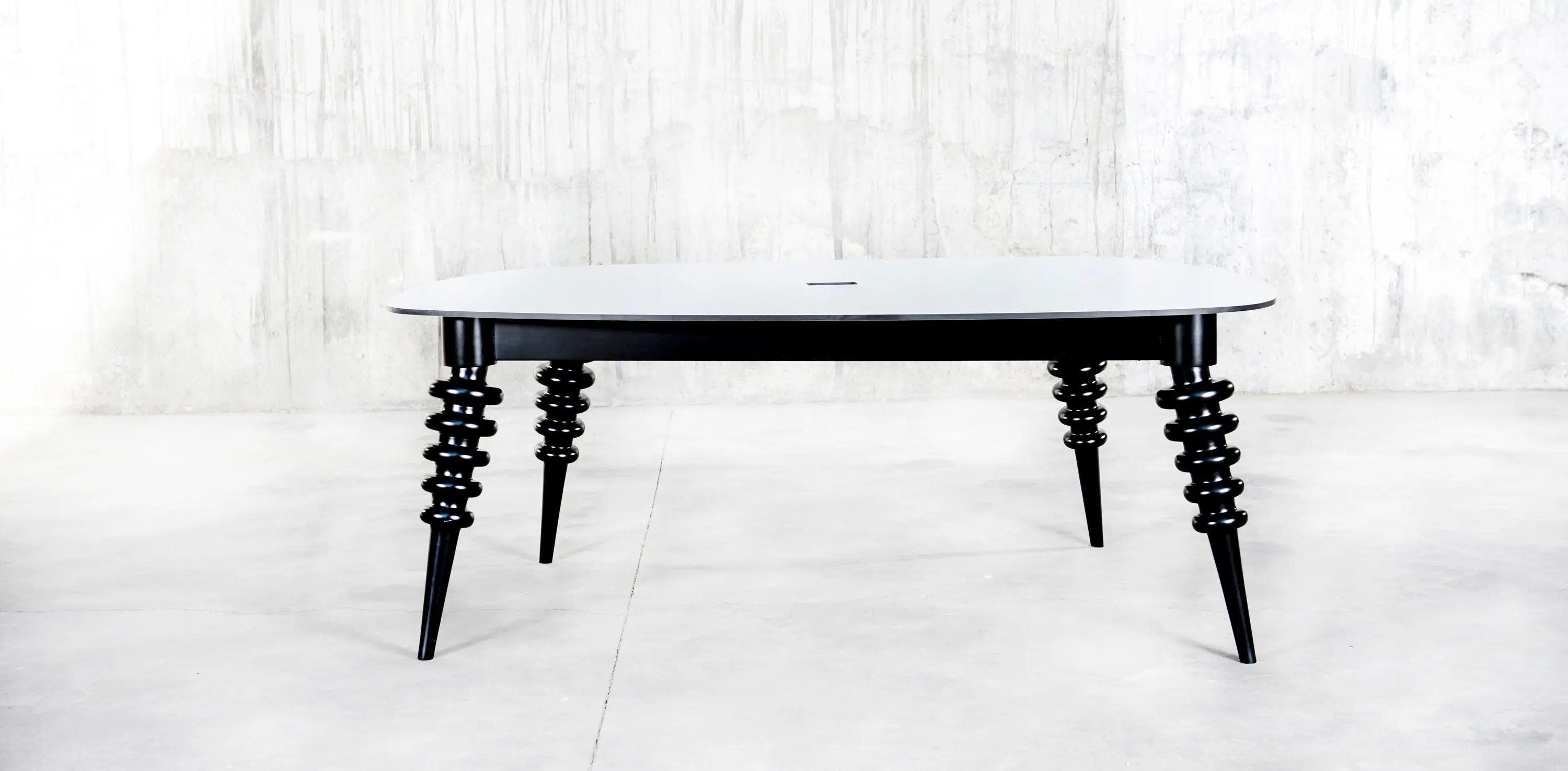 QoWood - Marcela Table M