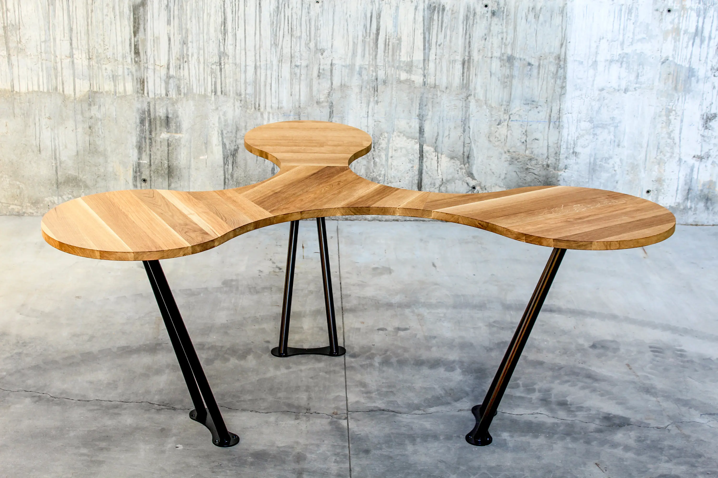 QoWood - Trebol table